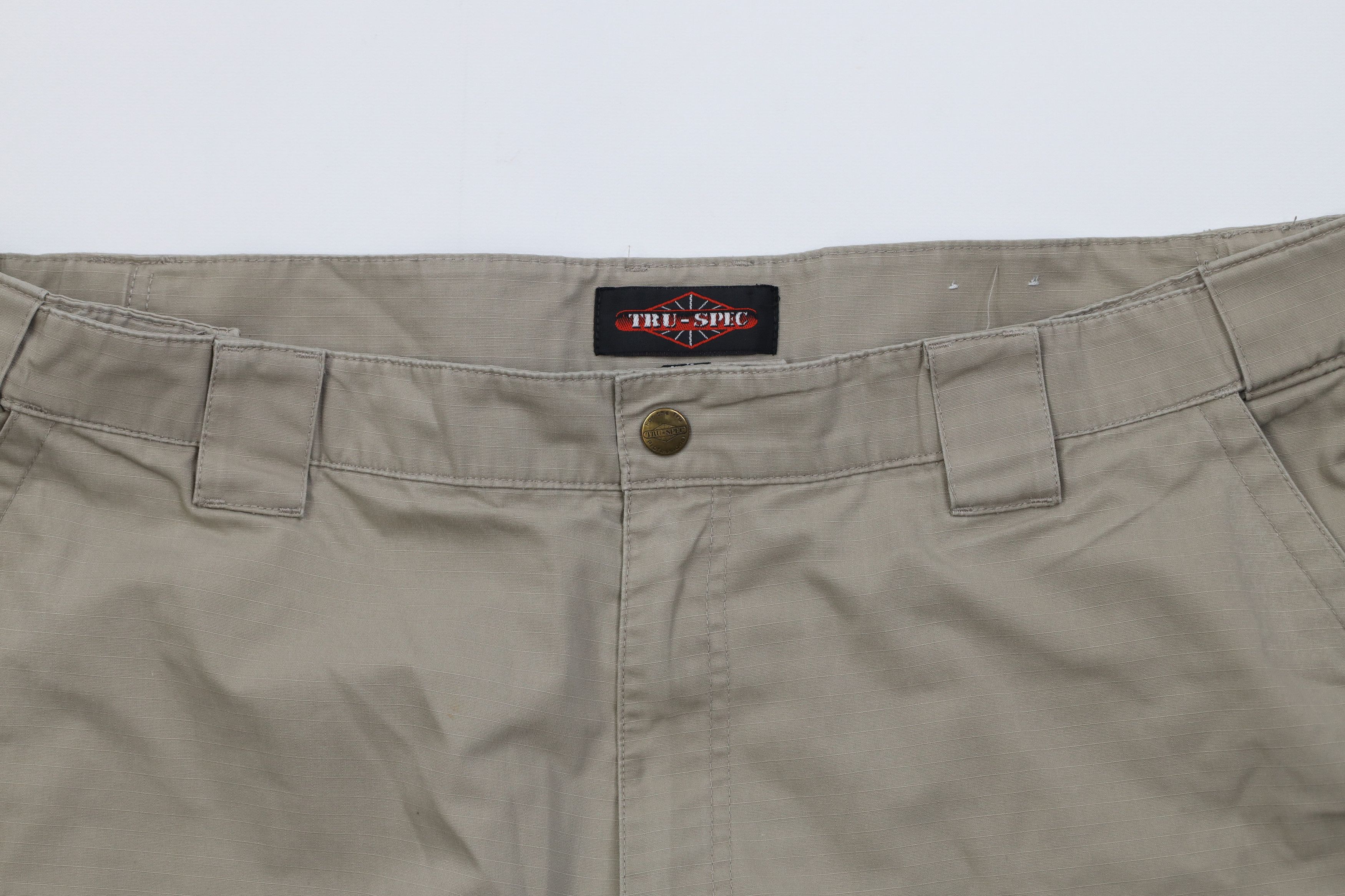 Vintage Vintage Streetwear Ripstop Uniform Cargo Shorts Beige Size US 42 / EU 58 - 2 Thumbnail