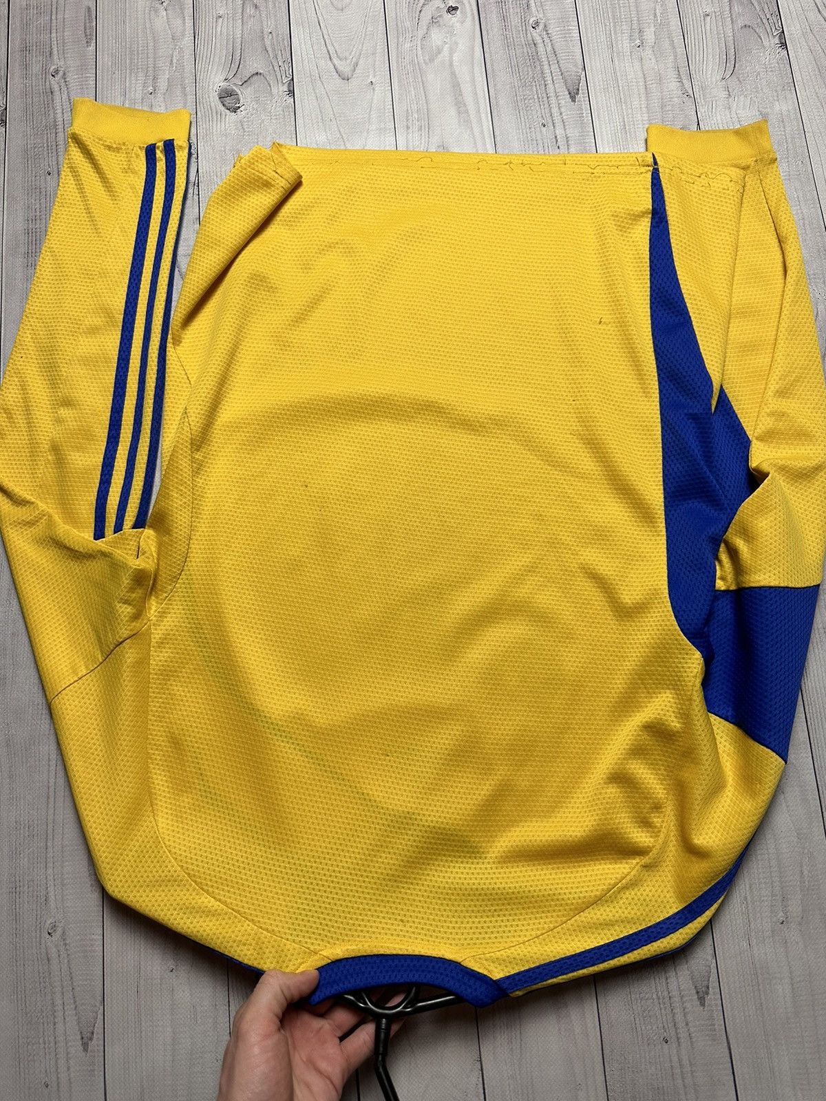 Vintage Vintage adidas Ukraine soccer jersey long sleeve S Size US S / EU 44-46 / 1 - 10 Thumbnail