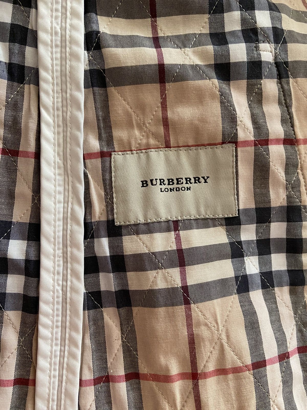 Burberry × Vintage Burberry quilted women’s jacket Size S / US 4 / IT 40 - 10 Thumbnail
