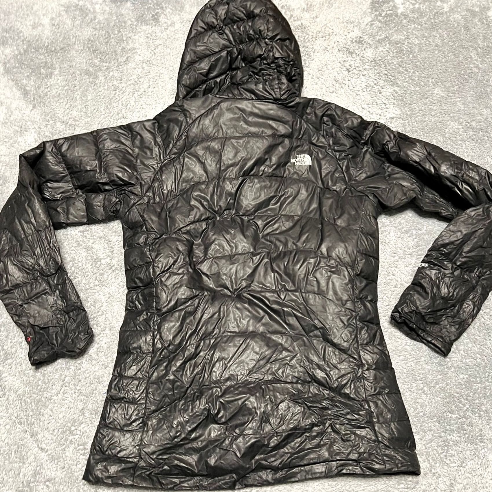 The North Face VINTAGE The North Face Puffer Jacket Womens Medium Summit Series 700 Down flaws Patch Wear spots Insulation light and air uneven Size M / US 6-8 / IT 42-44 - 4 Thumbnail