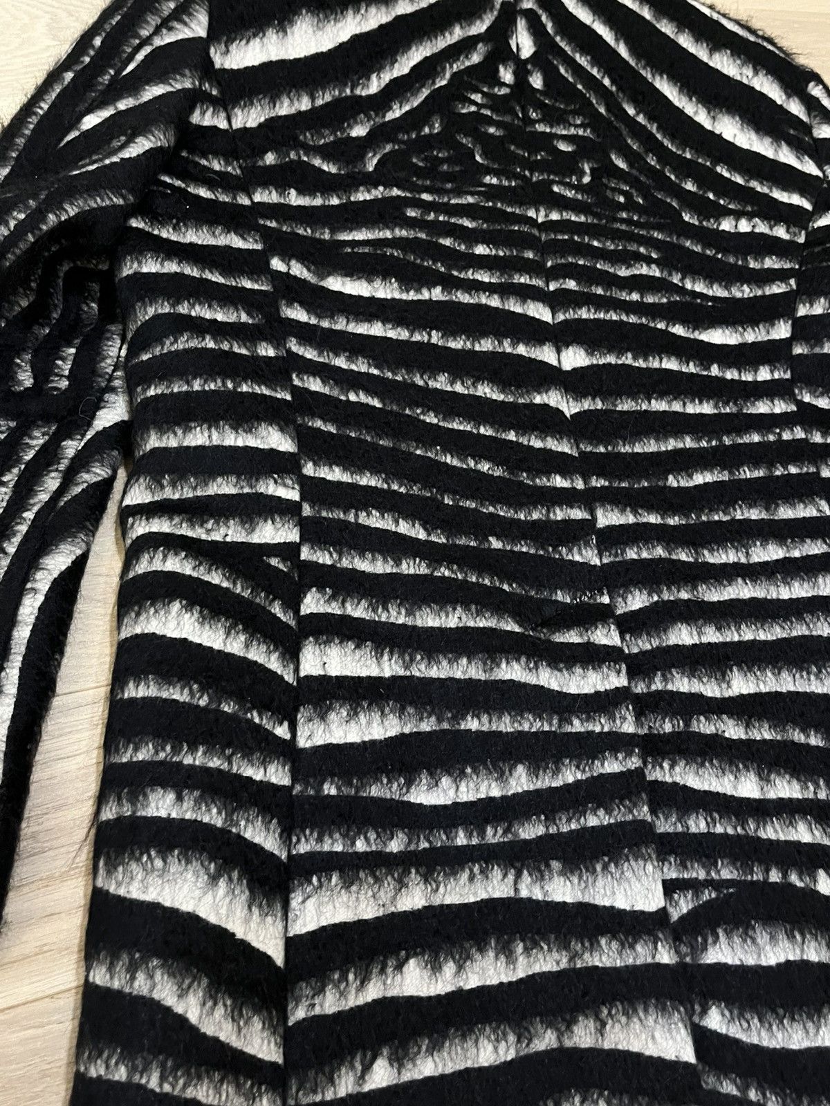 John Varvatos Wool & Mohair Zebra coat size 38 Size US M / EU 48-50 / 2 - 21 Thumbnail