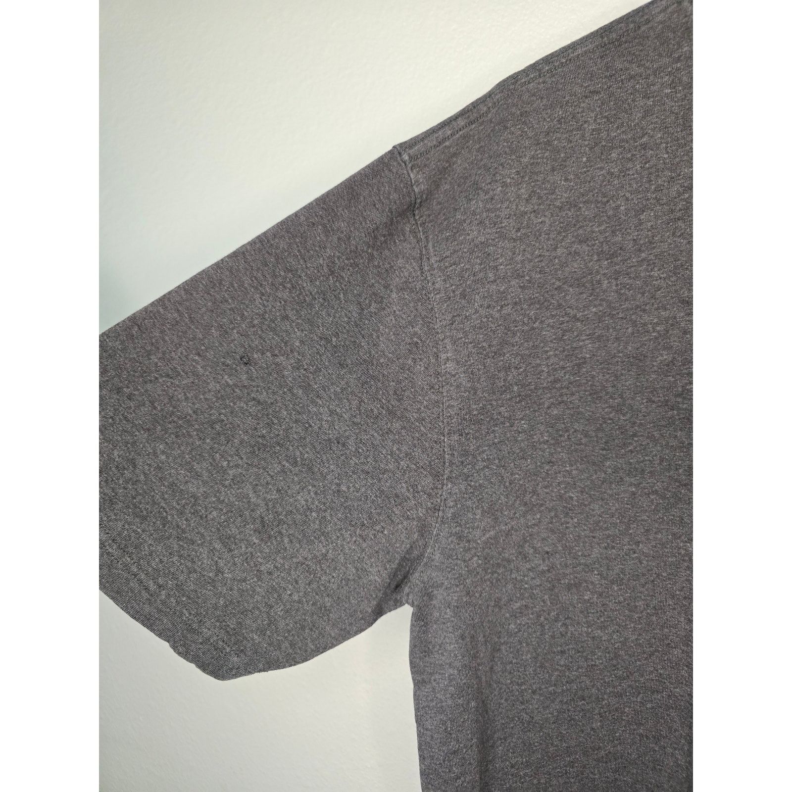 Carhartt Carhartt Shirt Men's XL Original Fit Gray Distressed Tee Size US XL / EU 56 / 4 - 10 Thumbnail