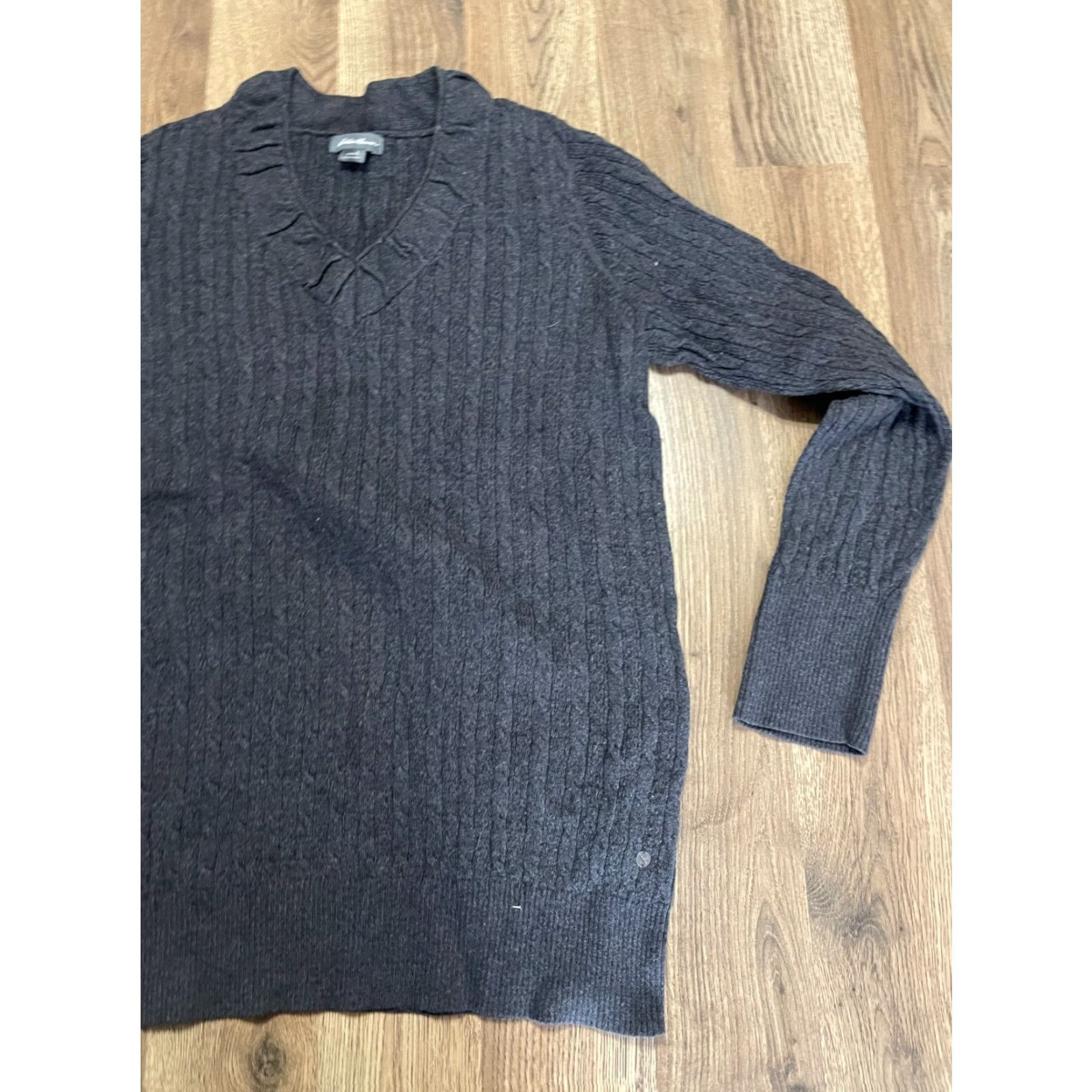 Eddie Bauer Eddie Bauer Sweater Women's Large Gray V-neck Pullover Knit Ribbed Size L / US 10 / IT 46 - 4 Thumbnail