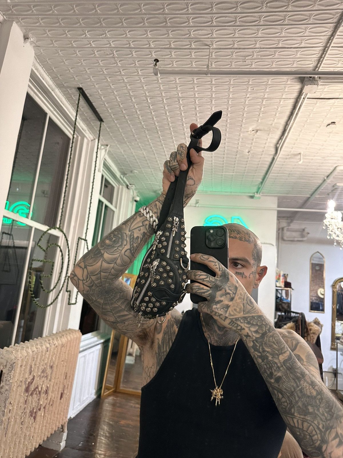 Chrome Hearts Chrome Hearts 117 STUD Leather Snat Bag Size ONE SIZE - 8 Thumbnail