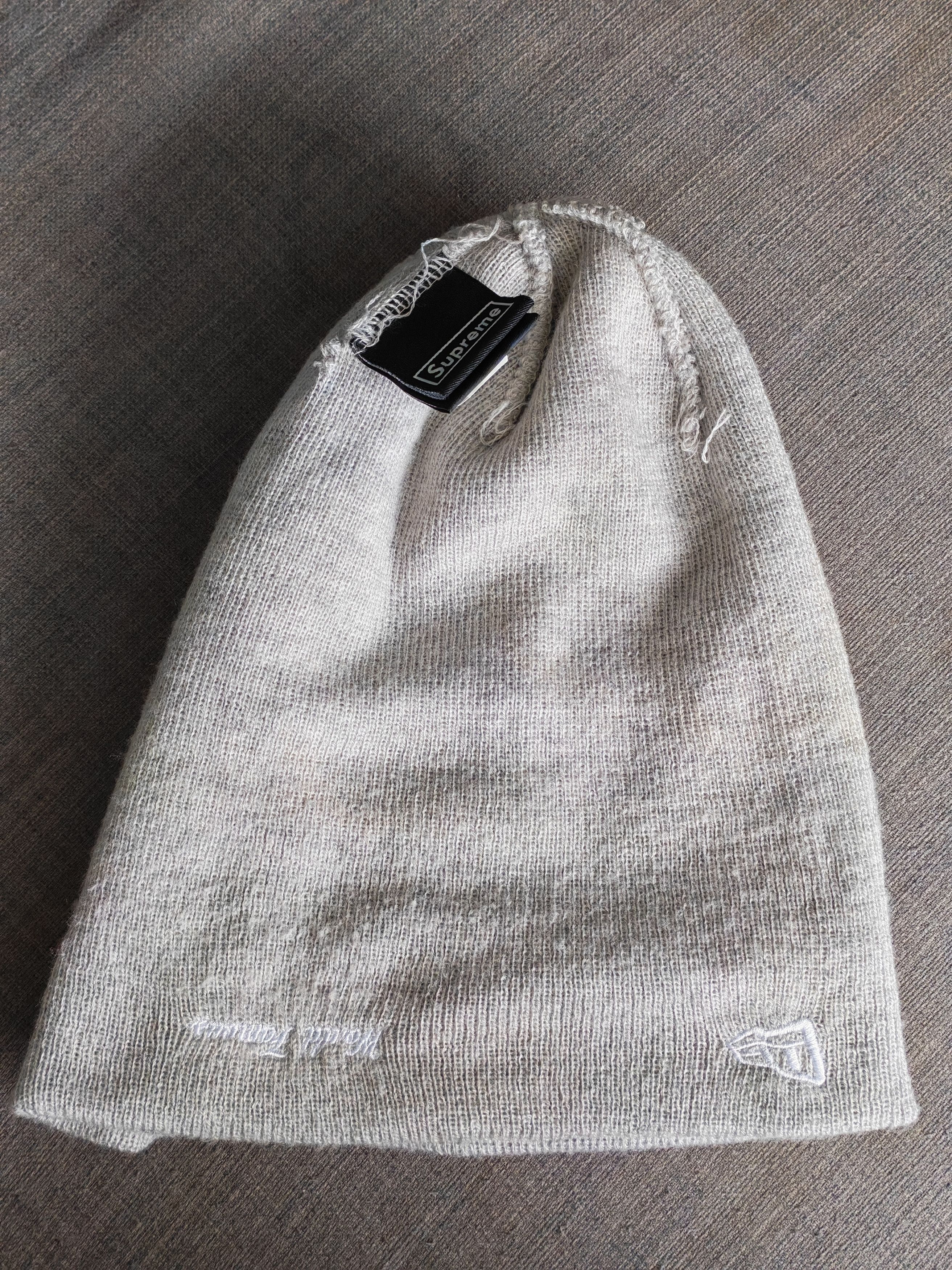 MLB × New Era × Supreme Supreme x New Era NY Box Logo Gray Red White Logo Beanie Hat Size ONE SIZE - 5 Thumbnail