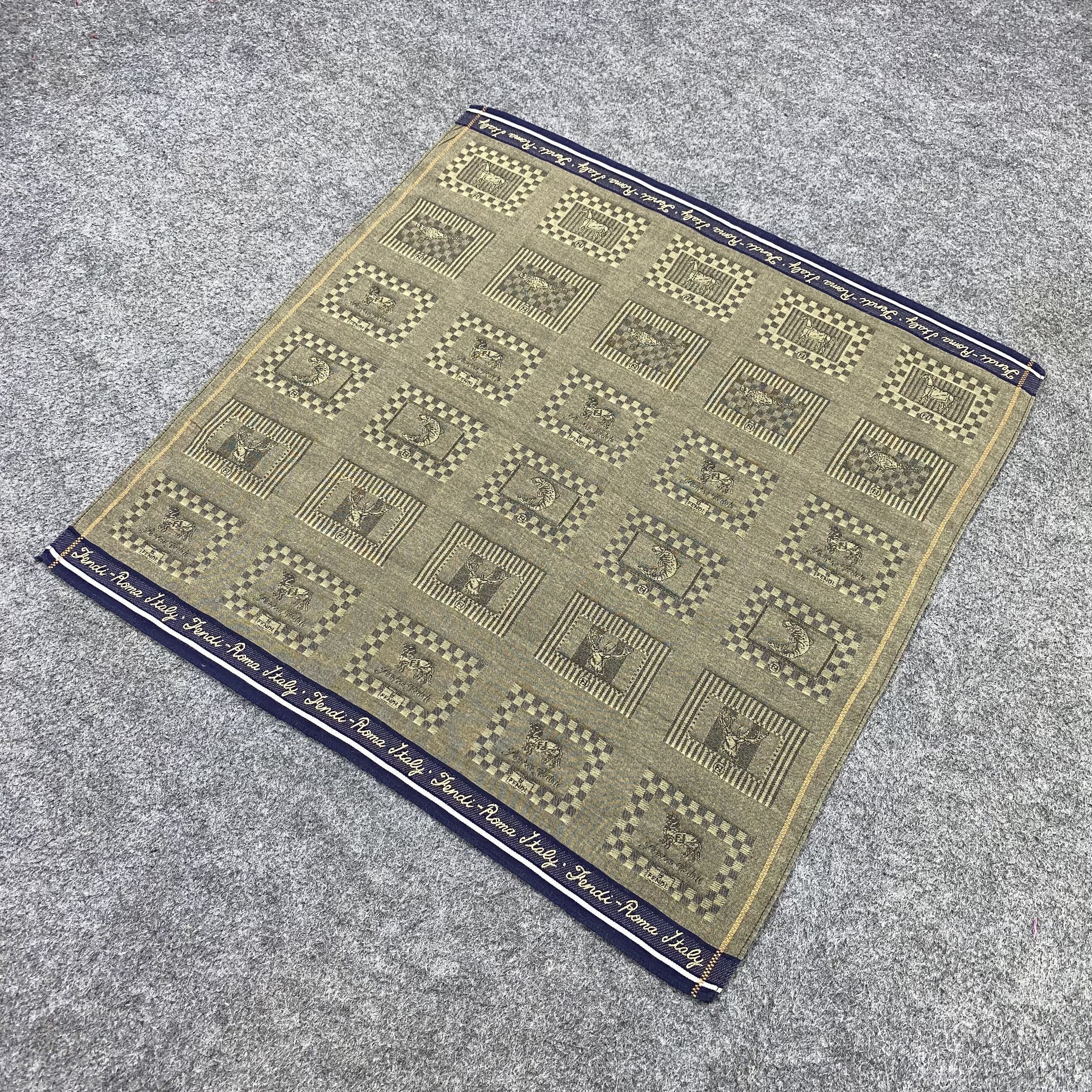 Fendi Fendi Handkerchief / Bandana / Neckerchief-B2342 Size ONE SIZE - 4 Thumbnail