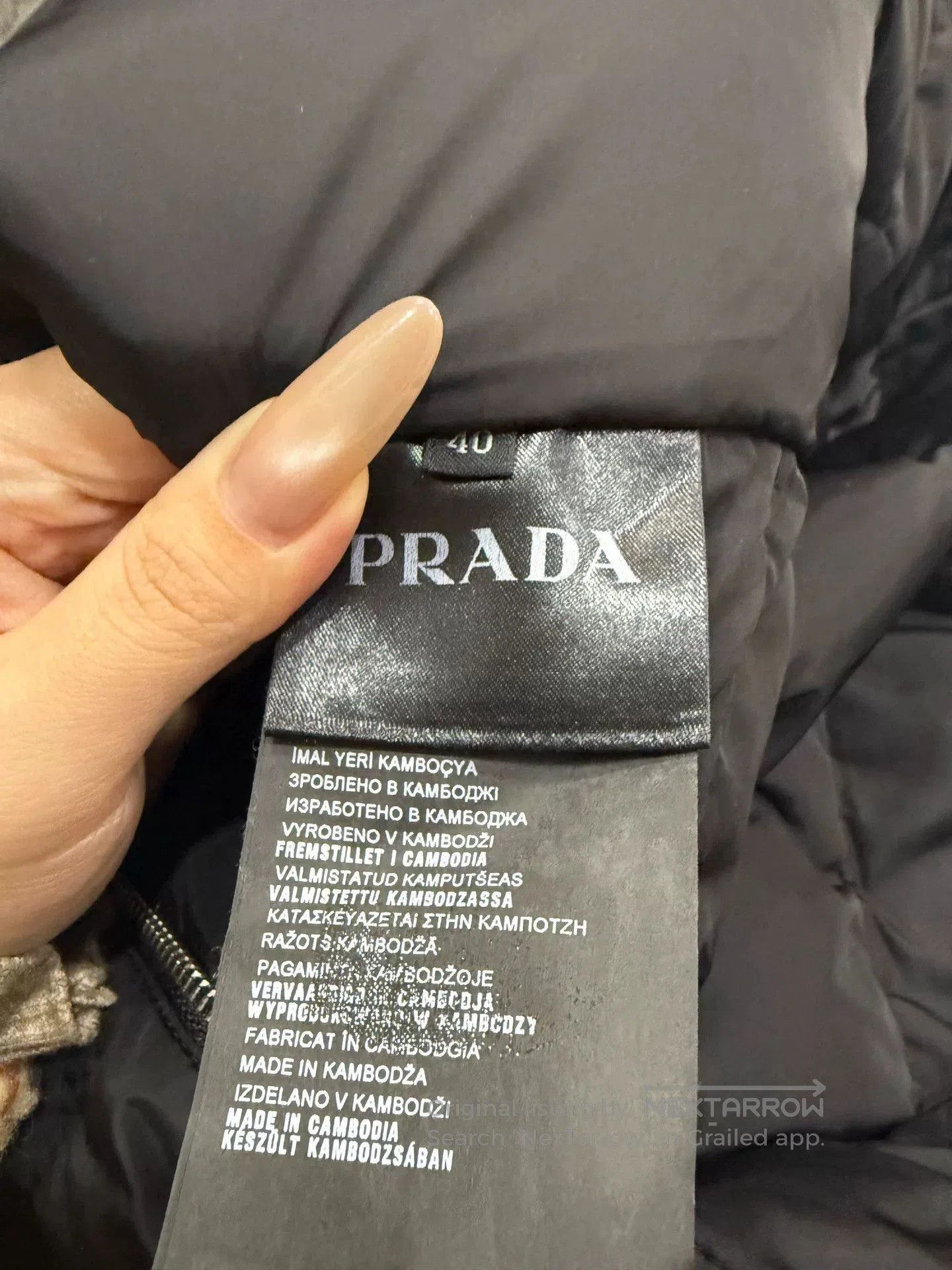 Prada Prada Size 40 Black Hooded Down Jacket. Size US XXS / EU 40 - 5 Thumbnail