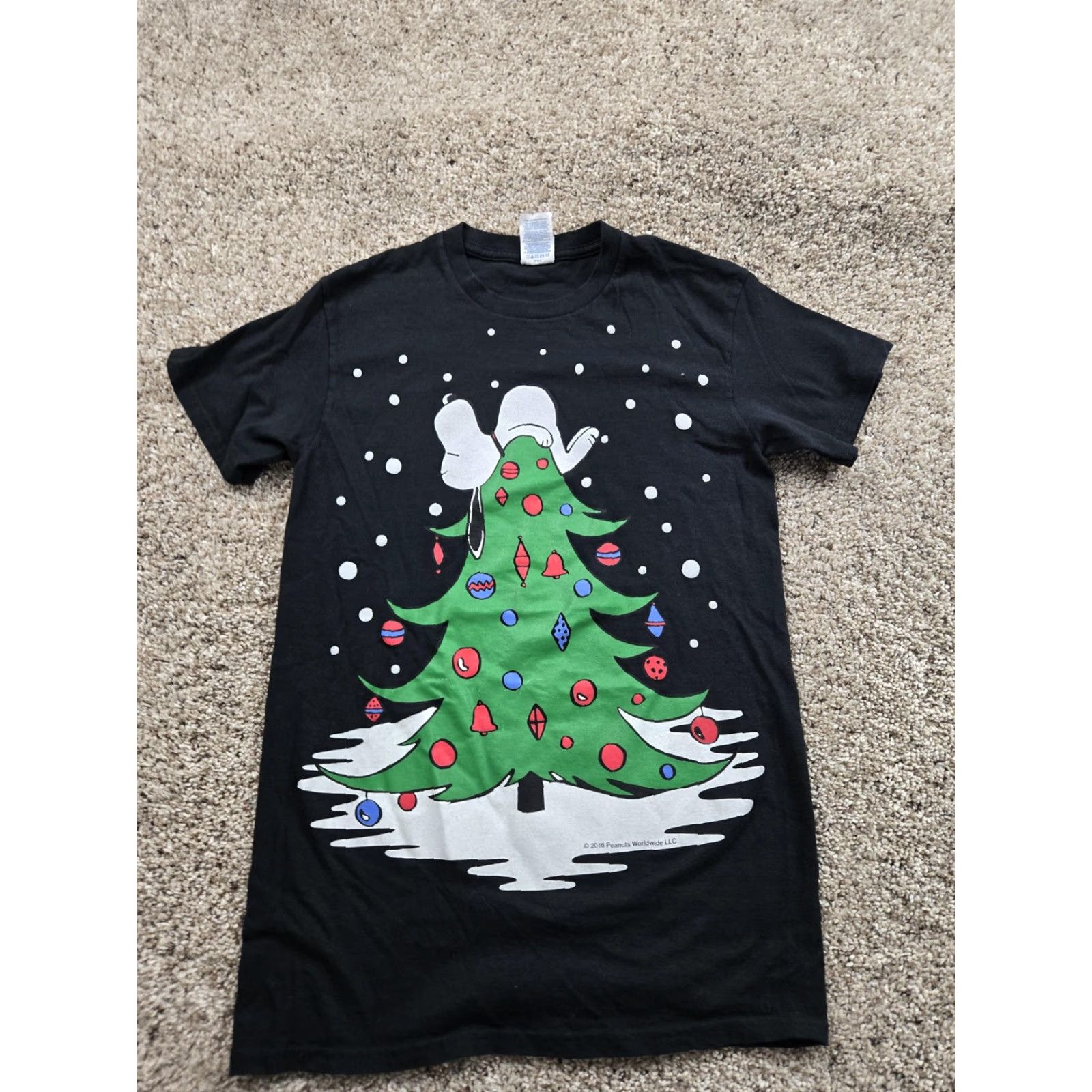 Vintage Peanuts Snoopy Christmas Shirt Mens Small Black Holiday Tree Graphic Tee 2016 Signed Delta Pro Weight Size US S / EU 44-46 / 1 - 2 Thumbnail