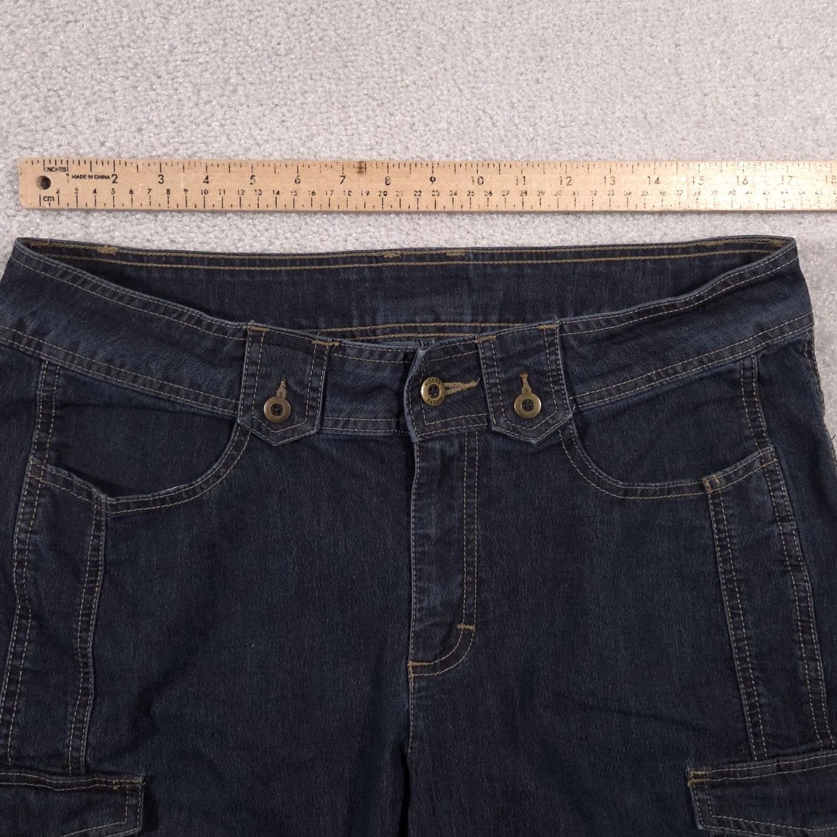Vintage Riders Denim Cargo Shorts Womens 10 Medium Dark Wash Stretch Utility Pockets Size 32" / US 10 / IT 46 - 7 Thumbnail
