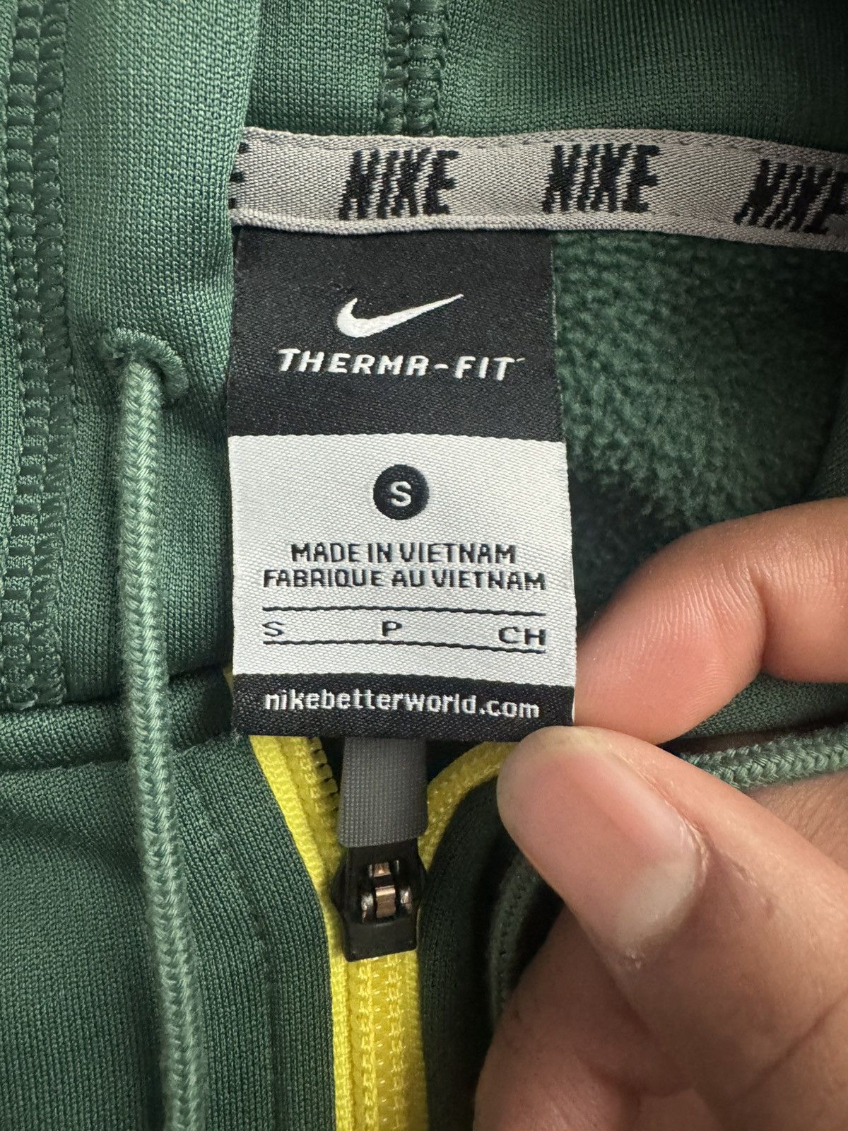 Nike Nike Oregon ducks therm fit Size US S / EU 44-46 / 1 - 3 Thumbnail