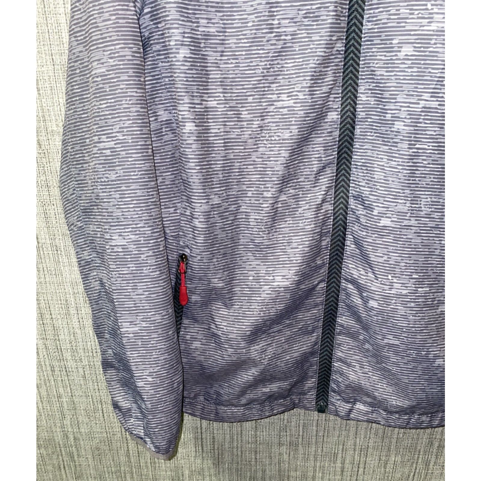 New Balance New Balance Women Gray Polyester Full Zip Jacket Size M Size M / US 6-8 / IT 42-44 - 4 Thumbnail