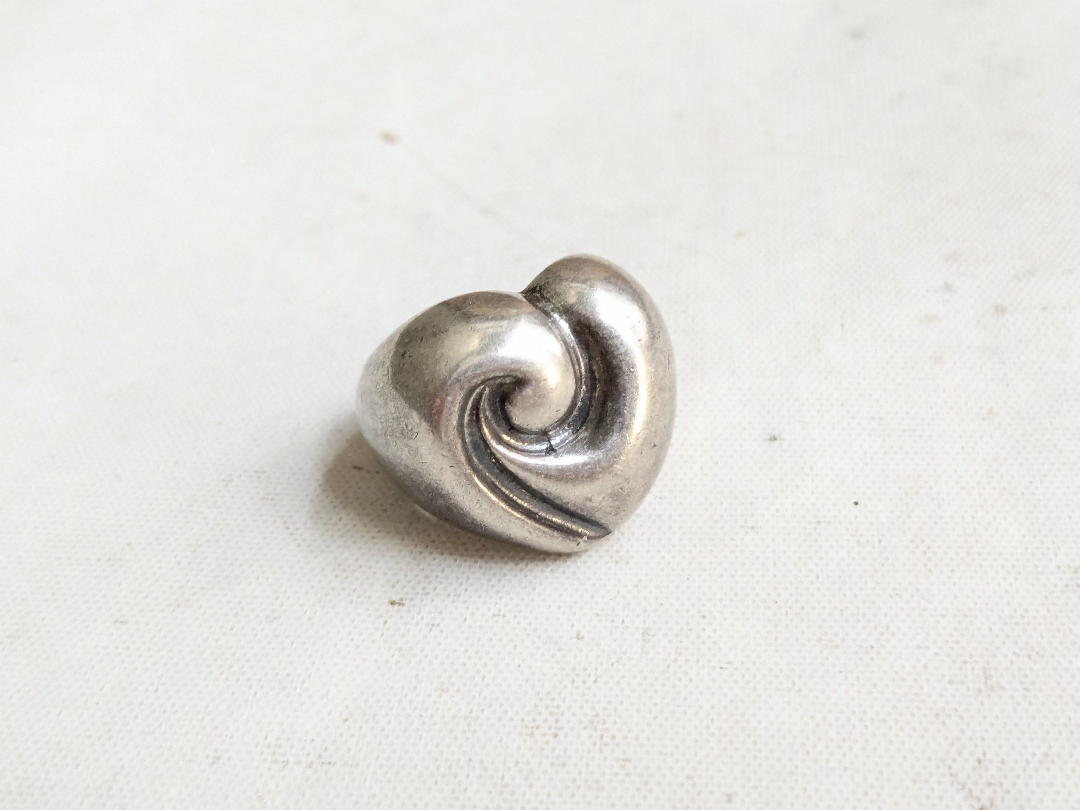 Jewelry Vintage Sterling Silver Heart Ring Shube's 5 Size ONE SIZE - 1 Thumbnail