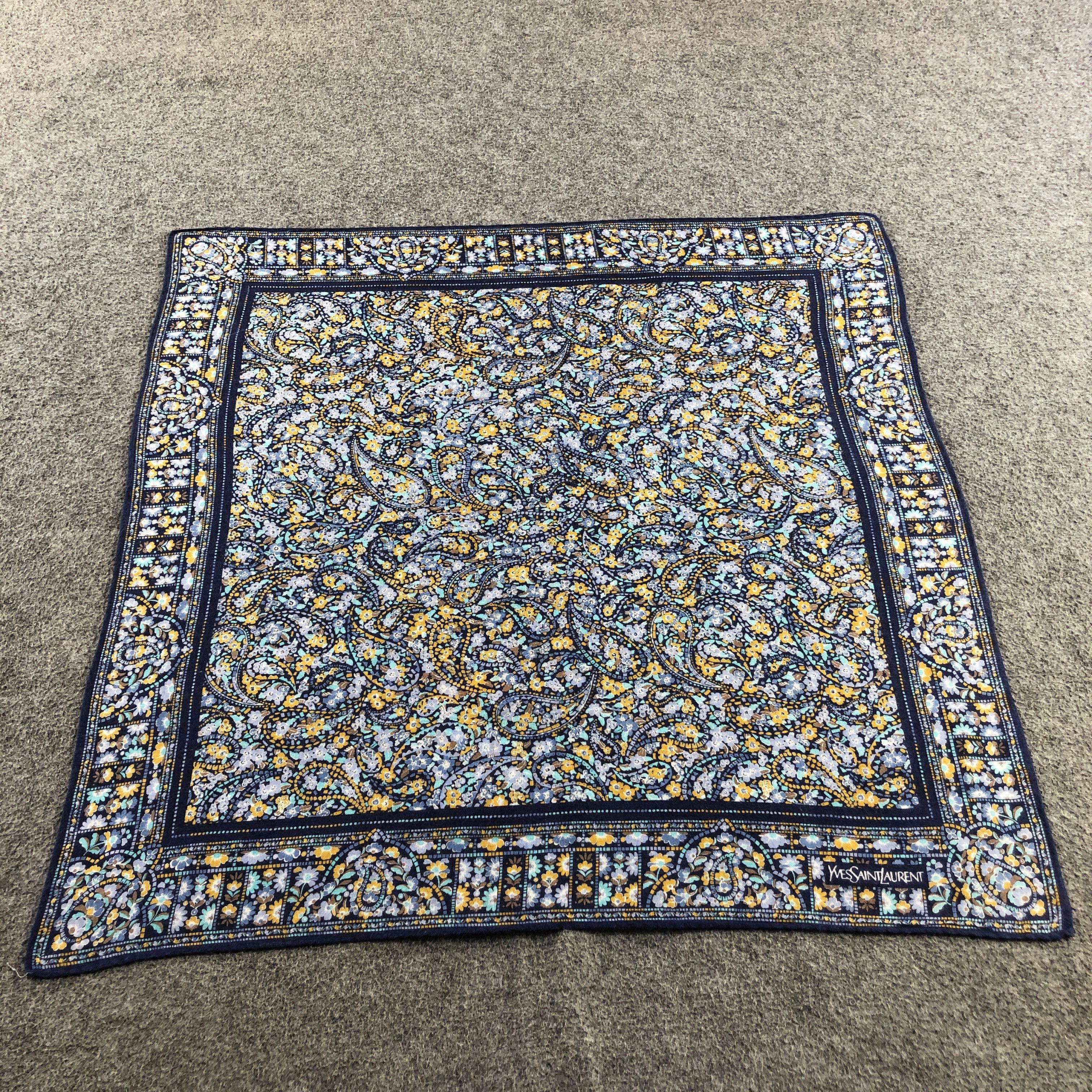 Yves Saint Laurent YSL Handkerchief Neckerchief Bandana H2676 Size ONE SIZE - 2 Thumbnail