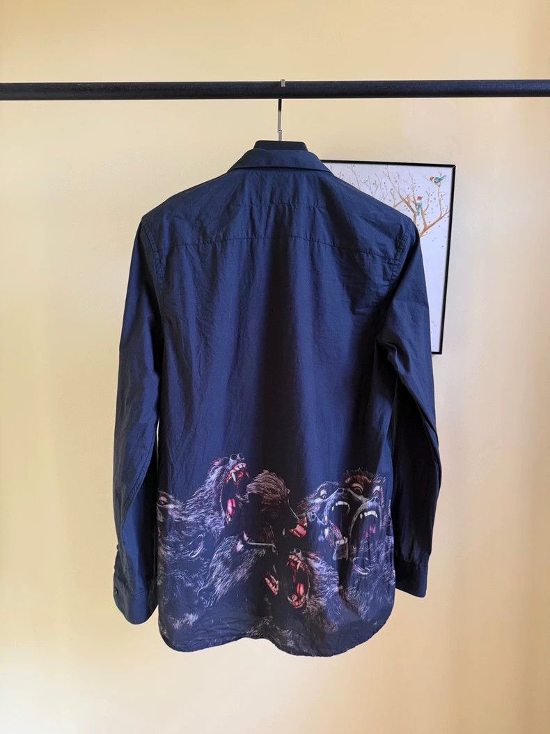Givenchy Givenchy Size40 Size 40 Showpiece Monkey Group Shirt. Class Size US M / EU 48-50 / 2 - 2 Thumbnail