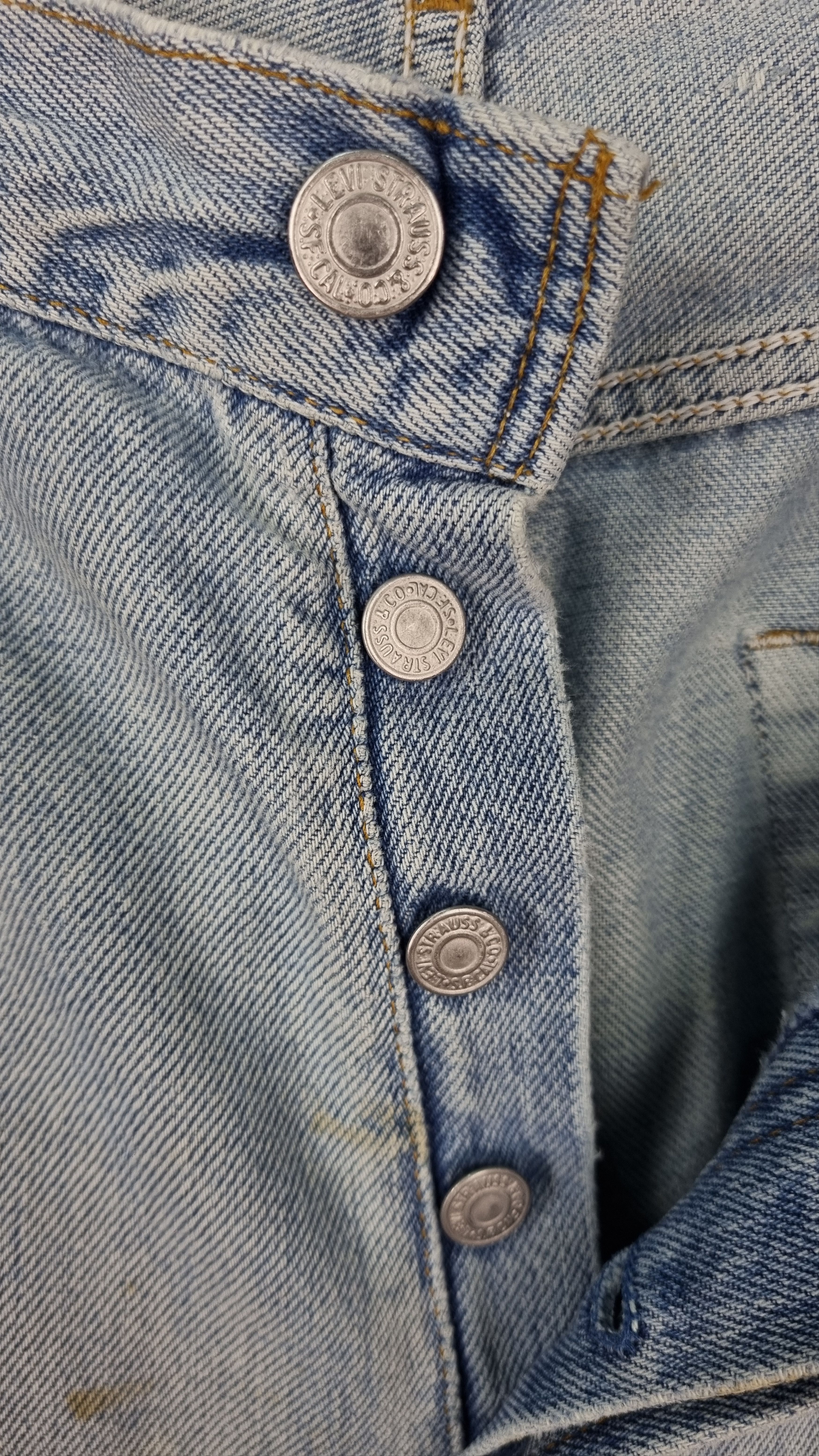 Levi's × Levi's Vintage Clothing × Vintage 1994 Vintage LEVIS 501 Dirty Distressed Jeans made in France Size US 33 - 9 Thumbnail