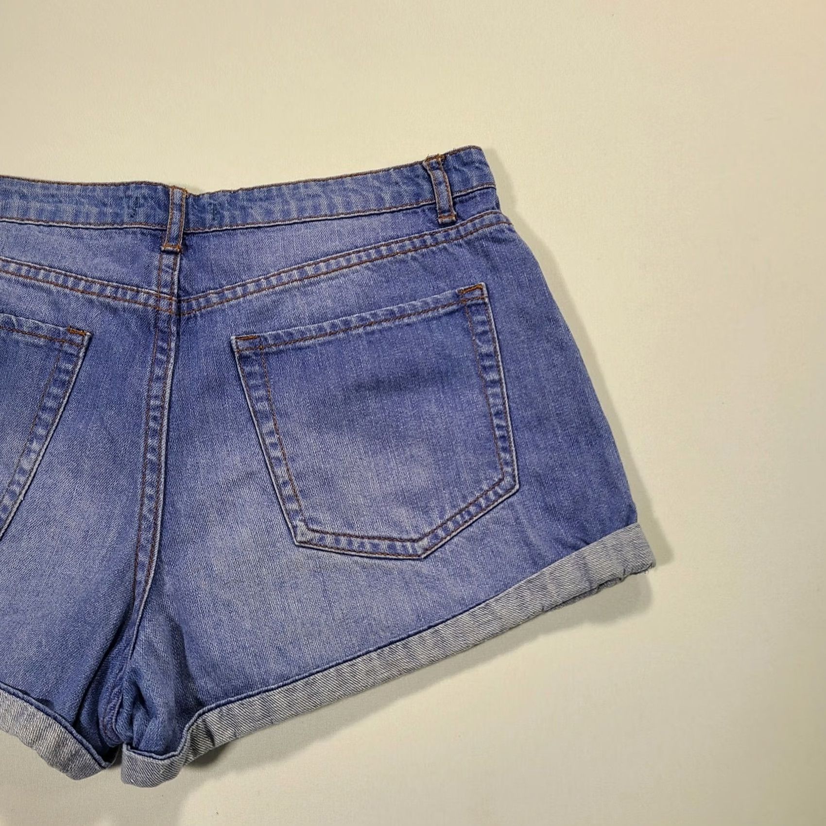 Forever 21 FOREVER 21 Shorts Womens 29 Denim Mid Rise Zip Cuffed Stone Wash 5-Pocket Blue Casual Summer Mens? Size 30" / US 8 / IT 44 - 7 Thumbnail