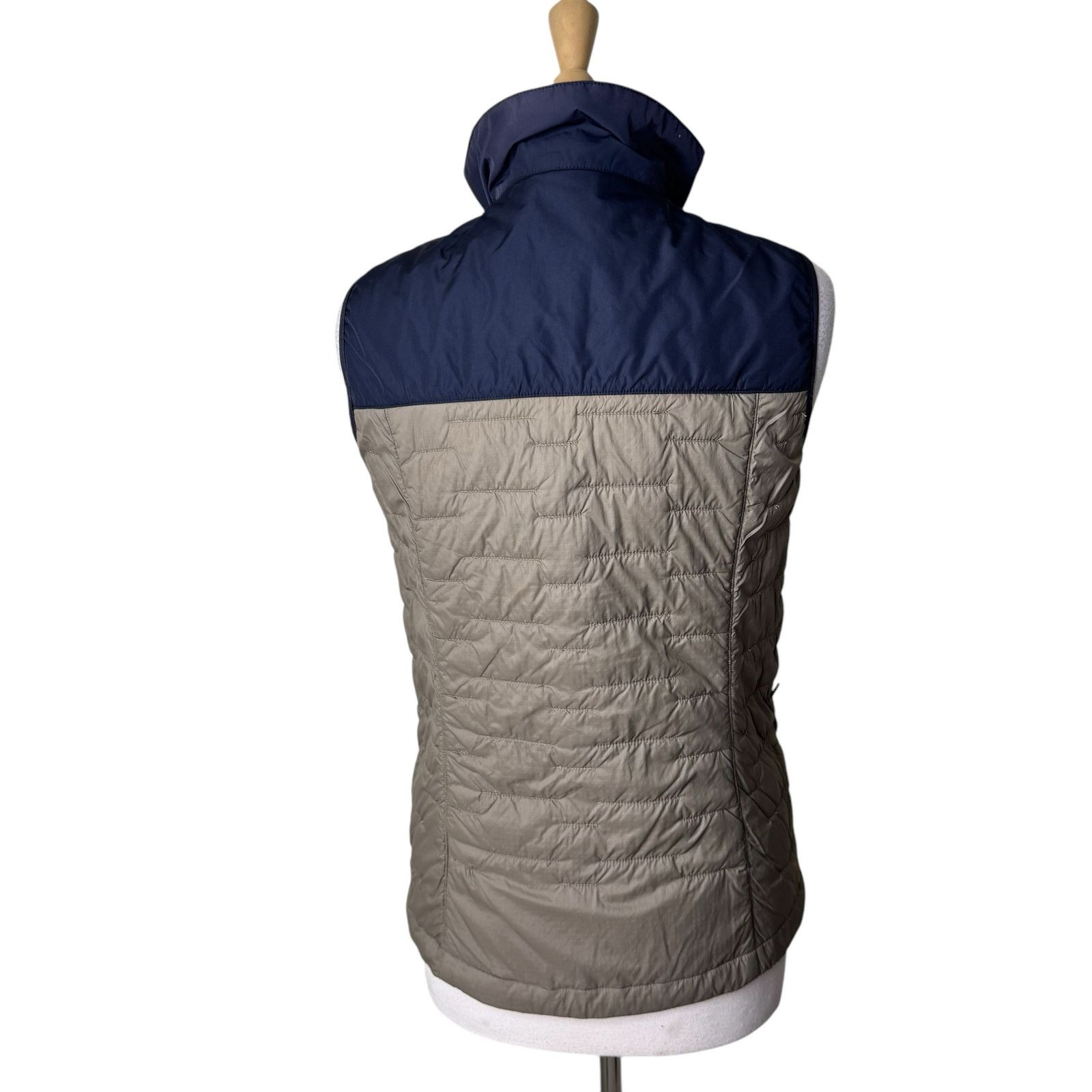 Helly Hansen Helly Hansen Movatn Wool Insulated Vest Fallen Rock MEDIUM Size M / US 6-8 / IT 42-44 - 2 Thumbnail