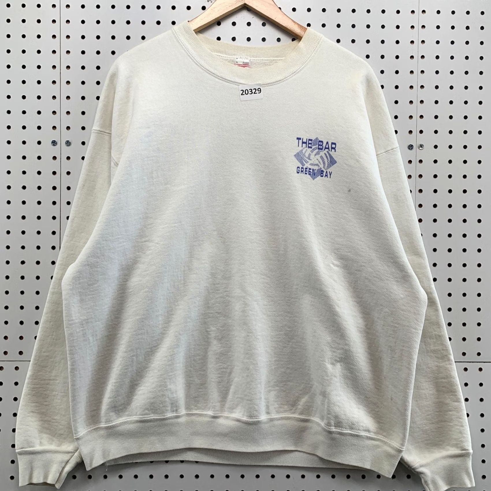 Fruit Of The Loom Vintage Green Bay The V BAR Crew Neck Sweatshirt Adult XL White Pullover - Free Shipping & Handling - 95% Fast Size US XL / EU 56 / 4 - 2 Thumbnail