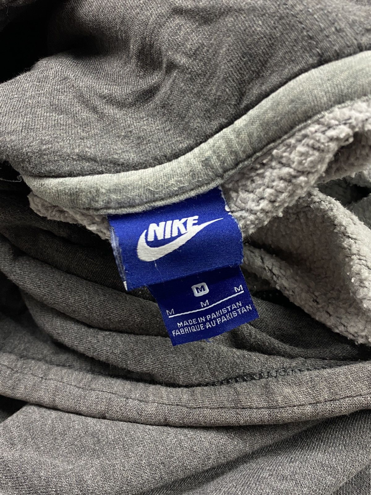 Nike Vintage Nike Swoosh Hoodie Grey Size US M / EU 48-50 / 2 - 11 Thumbnail
