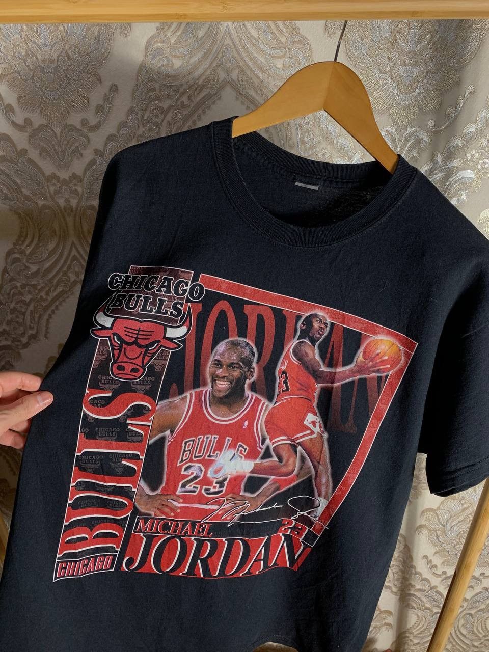 Vintage VERY RARE CHICAGO BULLS JORDAN 23 T-SHIRT RETRO Y2K 90s USA Size US L / EU 52-54 / 3 - 2 Thumbnail
