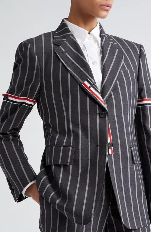 Thom Browne o1s22i1n0924 Striped Single-Breasted Jacket in Dark Grey Size M / US 6-8 / IT 42-44 - 4 Thumbnail