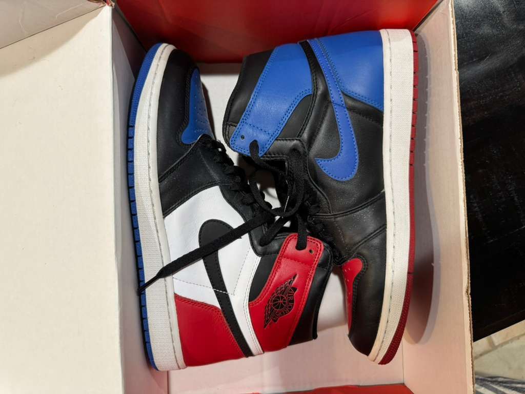 Jordan Brand Jordan 1 top 3 Size US 11 / EU 44 - 2 Thumbnail