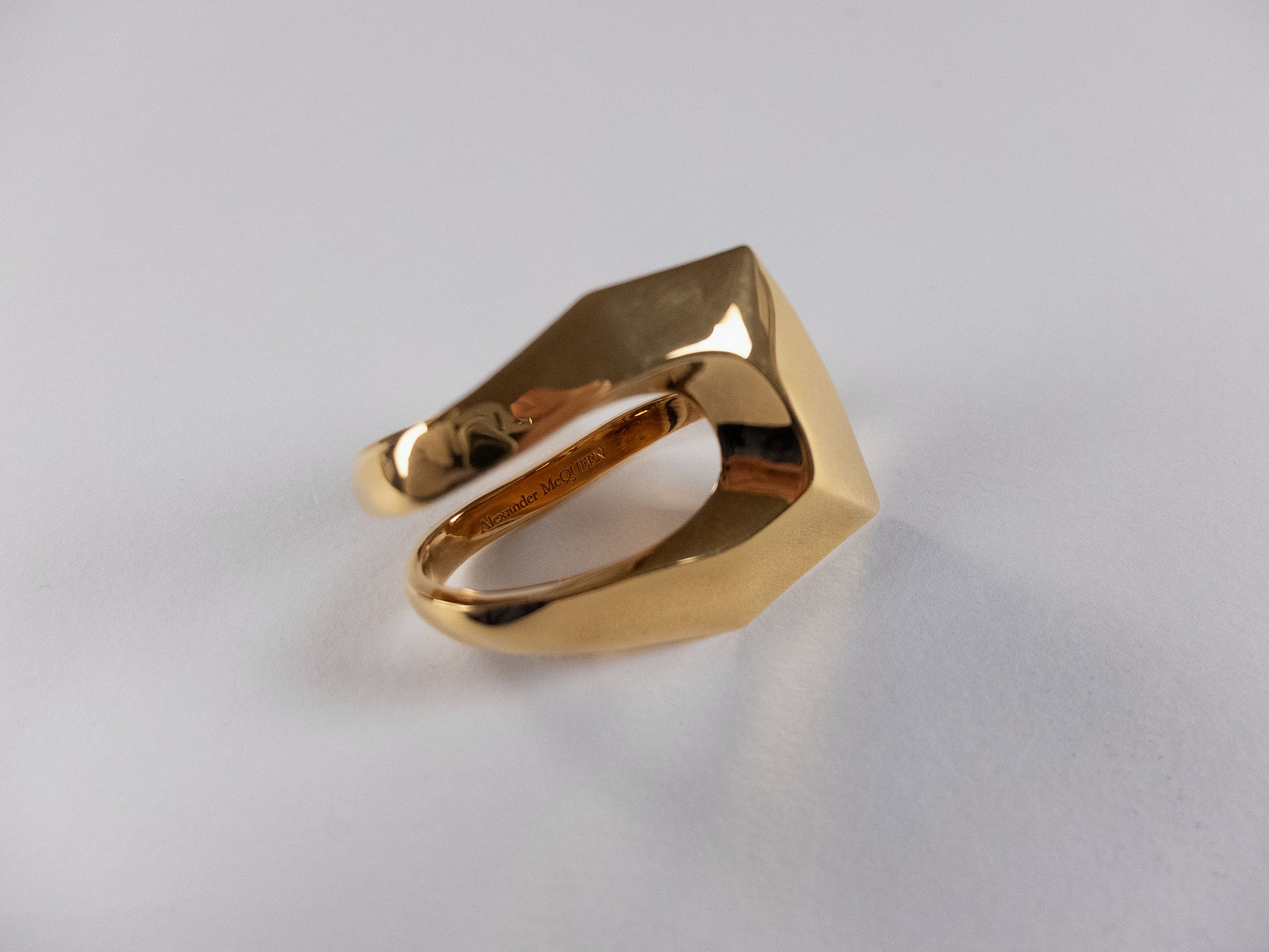 Alexander McQueen ALEXANDER MCQUEEN Modernit gold tone double metal ring M q Size ONE SIZE - 4 Thumbnail
