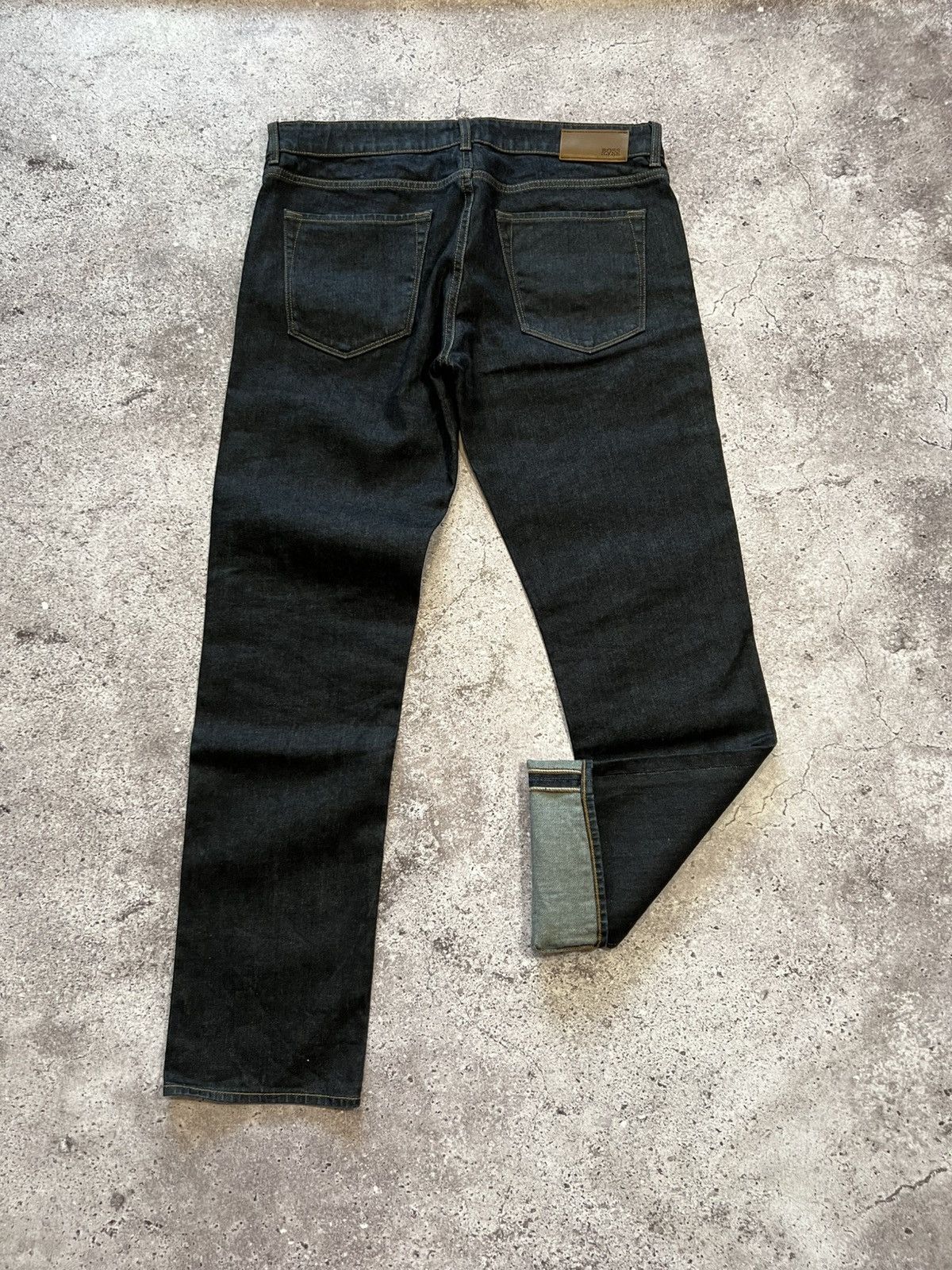 Hugo Boss HUGO BOSS Italian denim Jeans 36/32 Selvedge Size US 36 / EU 52 - 1 Thumbnail
