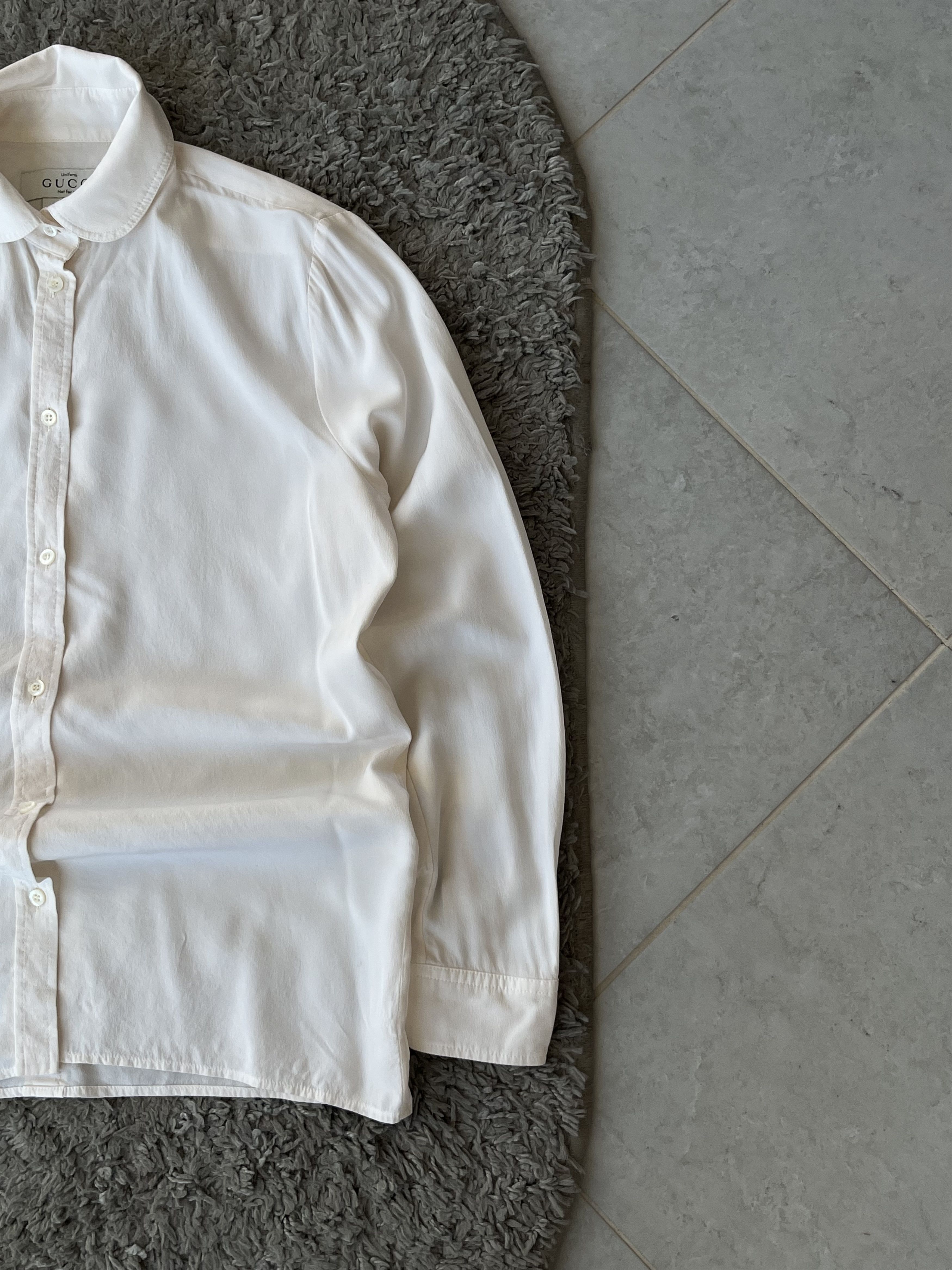 Gucci GUCCI Basic Shirt MADE IN BULGARY 100% Silk size 40(S) Size S / US 4 / IT 40 - 4 Thumbnail