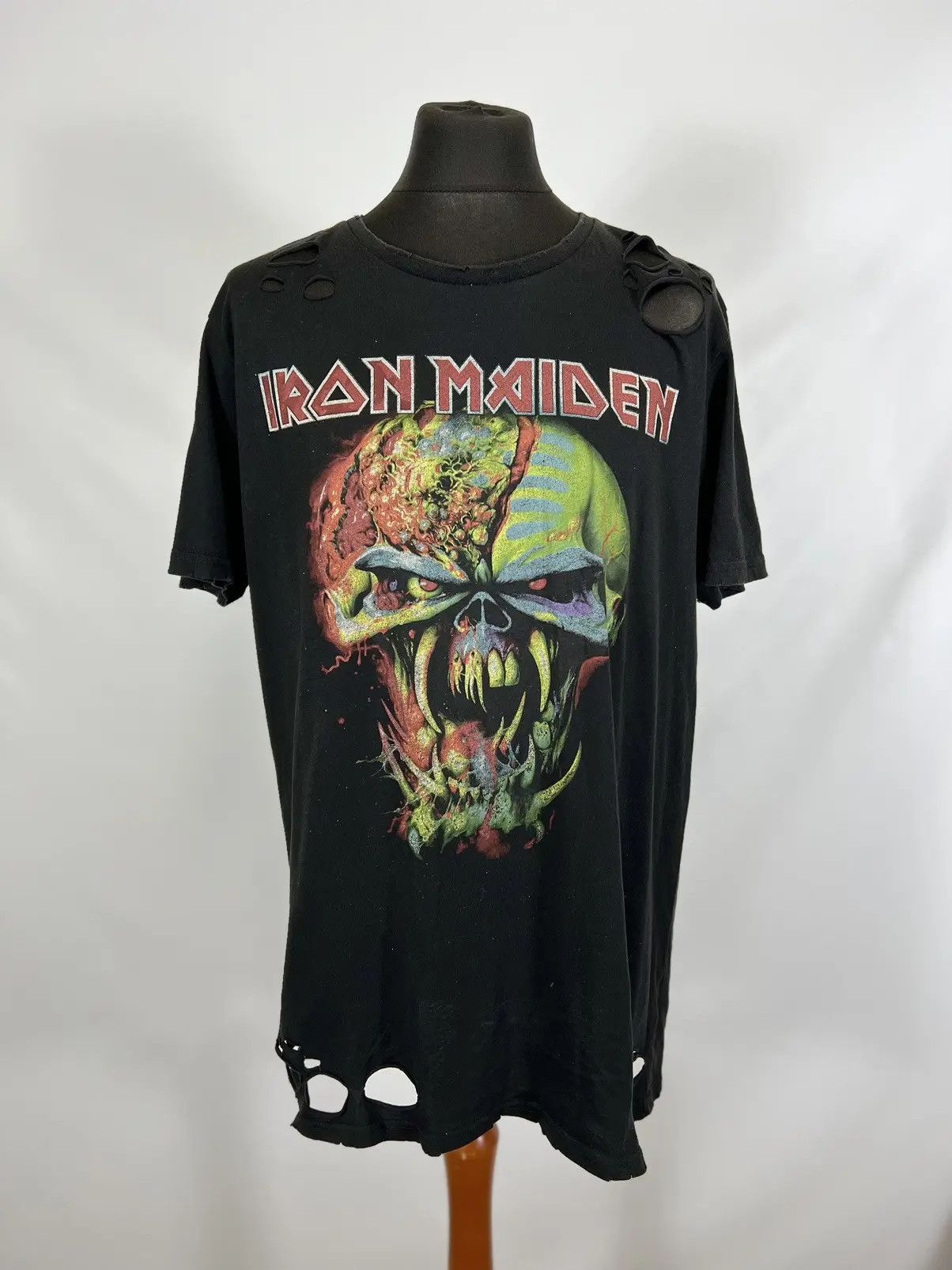 Band Tees × Iron Maiden Iron Maiden 2017 rock tee Size US XL / EU 56 / 4 - 1 Thumbnail