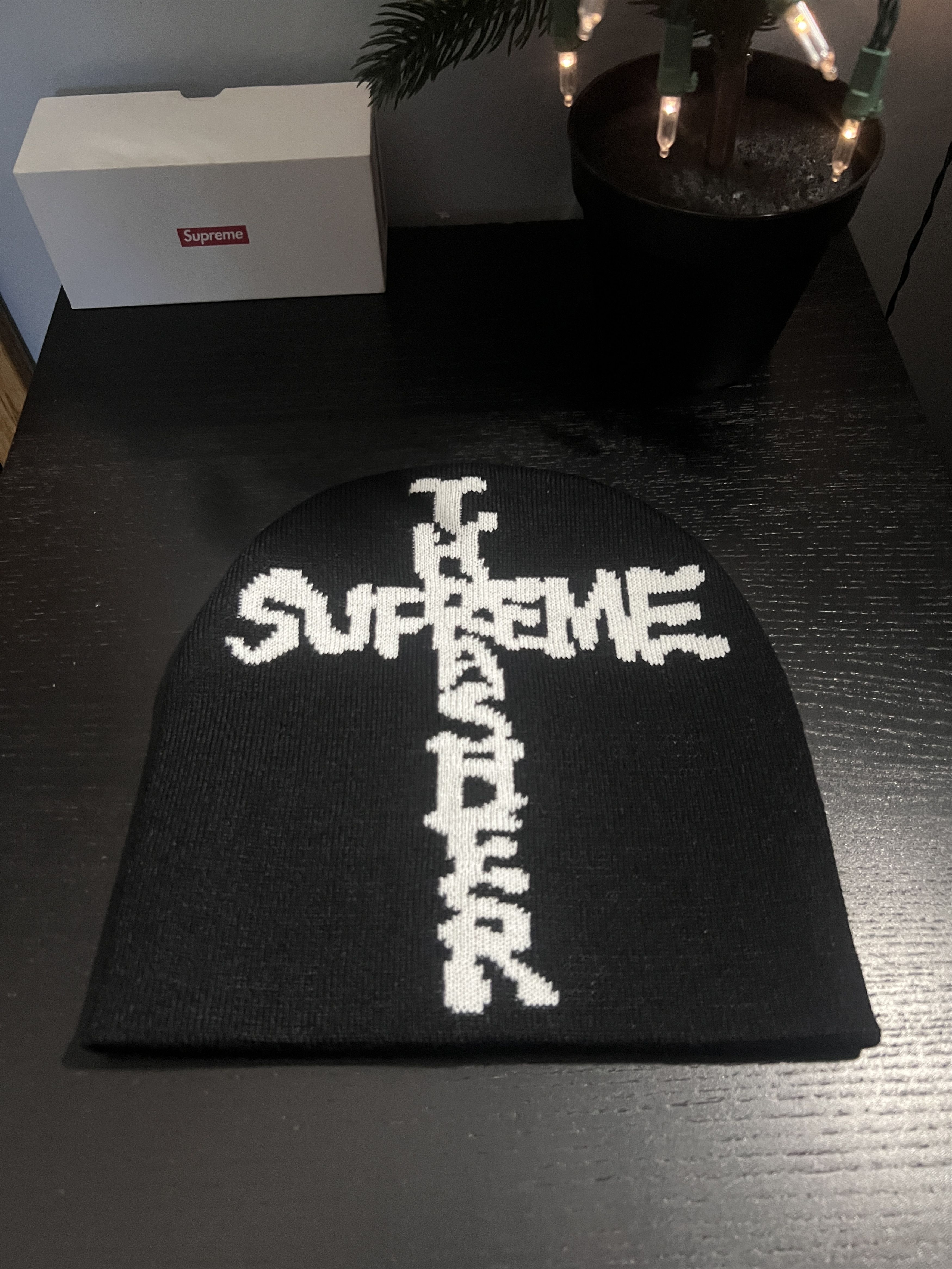 Supreme Cross Cuffless Beanie 黒 Thrasher Supreme Thrasher Beanie Black - FW24 - US