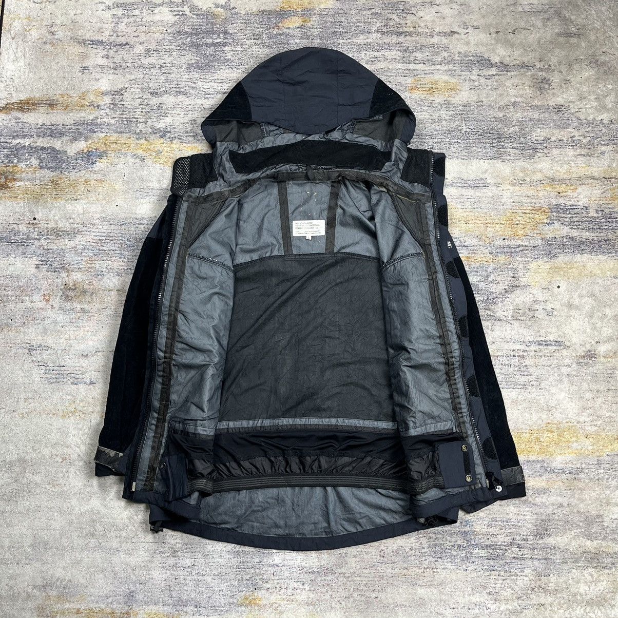 General Research Archive General Research style 1346 mountain jacket Size US L / EU 52-54 / 3 - 9 Thumbnail