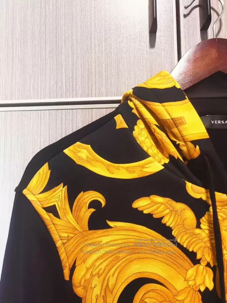 Versace Versace The main line is a black gold baroque pattern hood Size US L / EU 52-54 / 3 - 2 Thumbnail