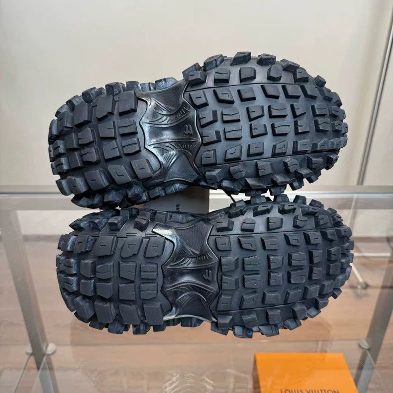 Balenciaga Balenciaga Tire Shoes in Distressed Black-2506 Size US 8 / EU 41 - 7 Thumbnail