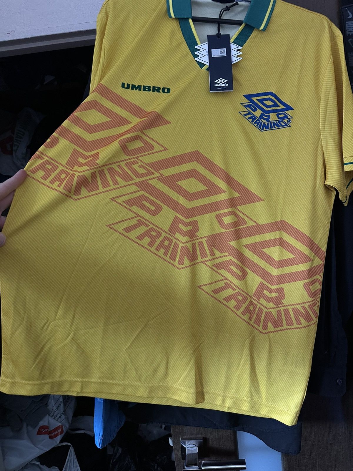 Vintage Umbro pro training yellow Brazil rare polo big logo