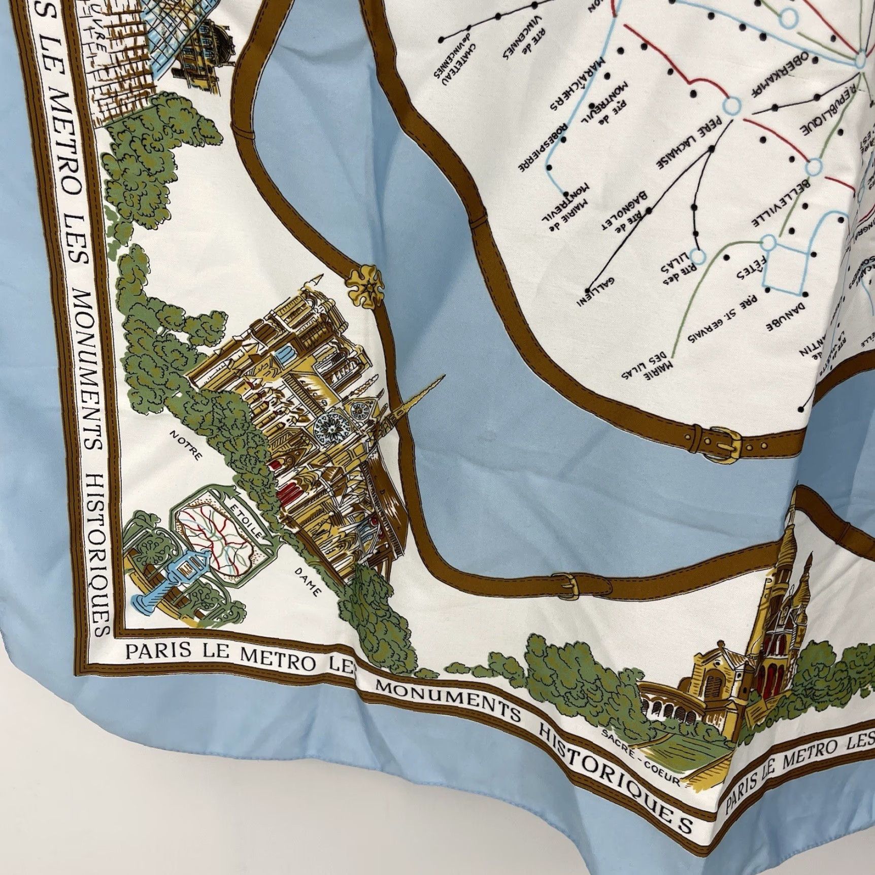 Vintage VINTAGE Nicole De Beauvoir Paris Scarf Historic Monuments Square Monuments Historiques Size ONE SIZE - 3 Thumbnail