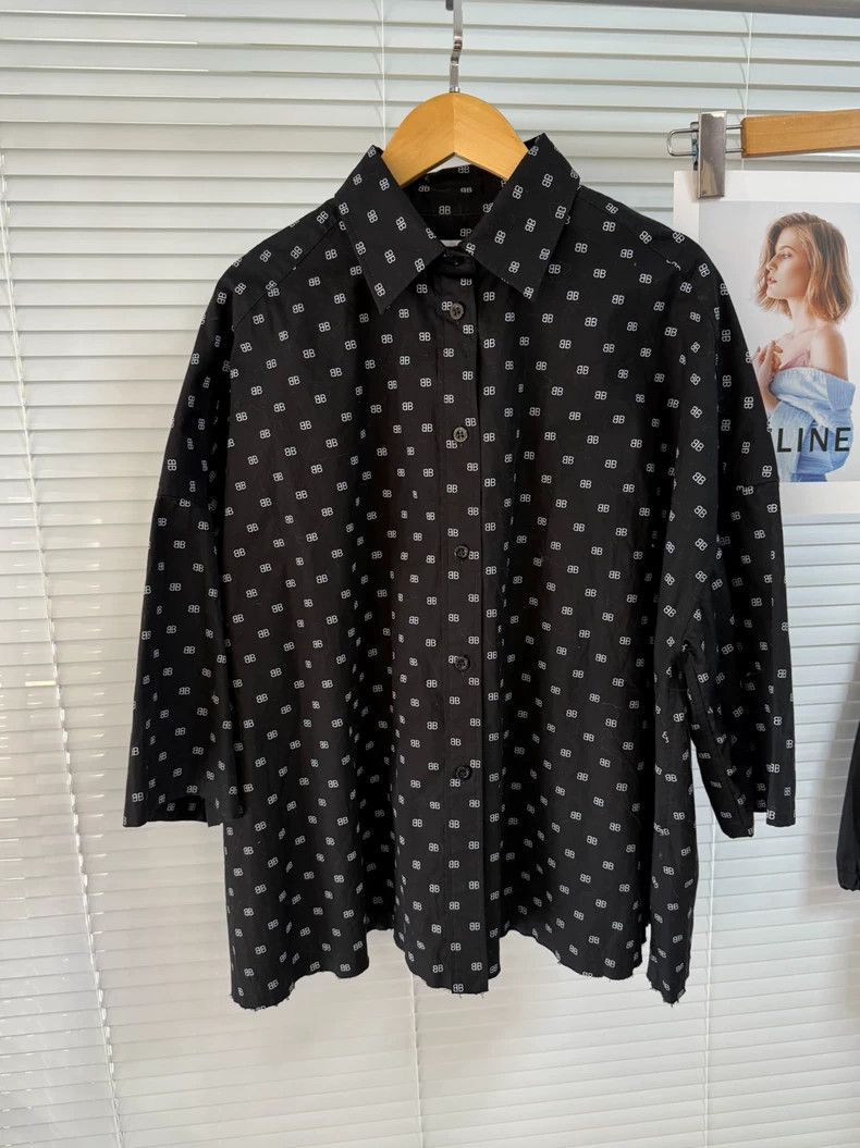 Balenciaga Balenciaga size 36 full of logo shirt 2504-Nextarrow Size US M / EU 48-50 / 2 - 1 Thumbnail