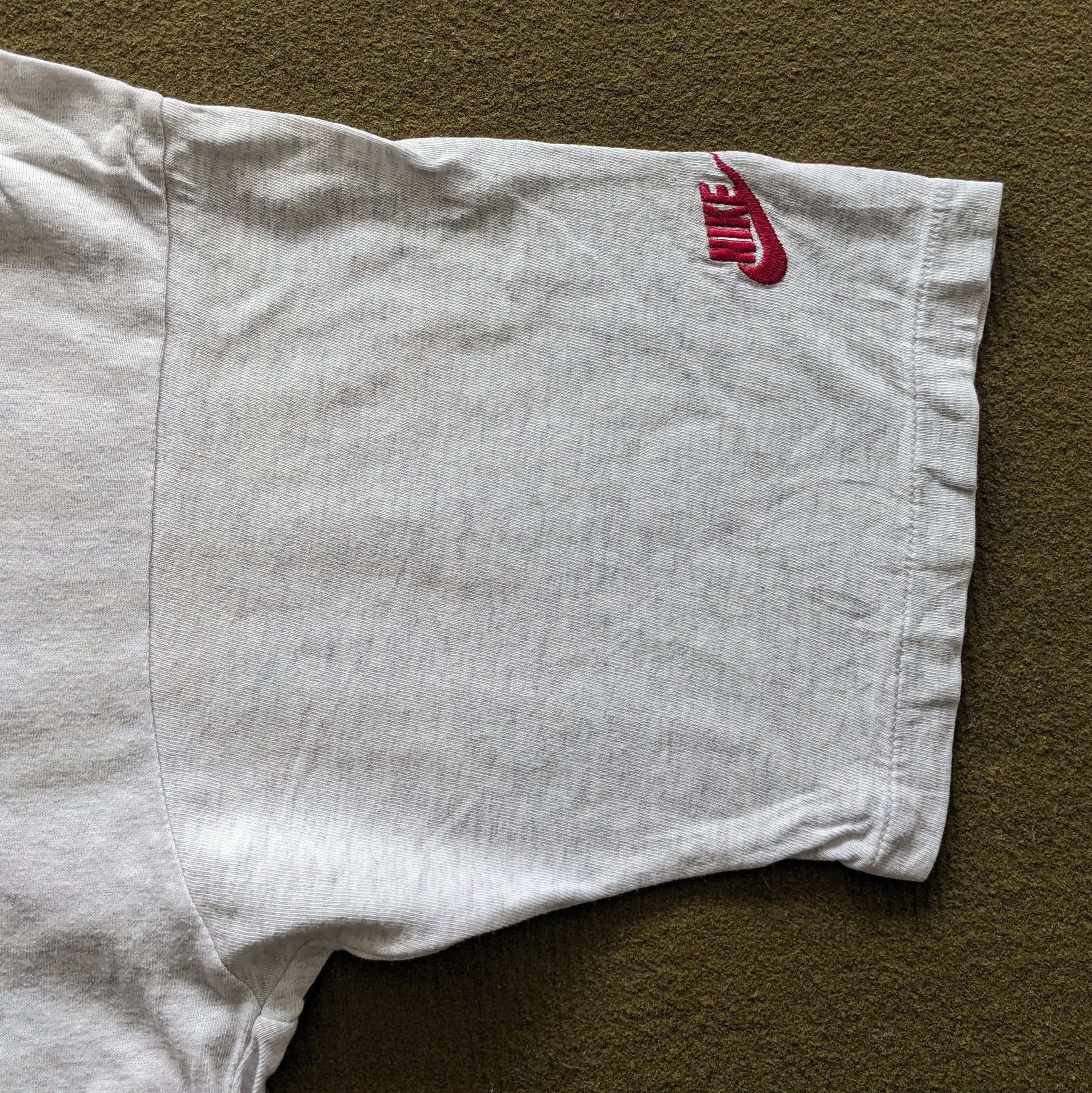 Nike Vintage NIKE Challenge Court Sport T-shirt Size US L / EU 52-54 / 3 - 5 Thumbnail