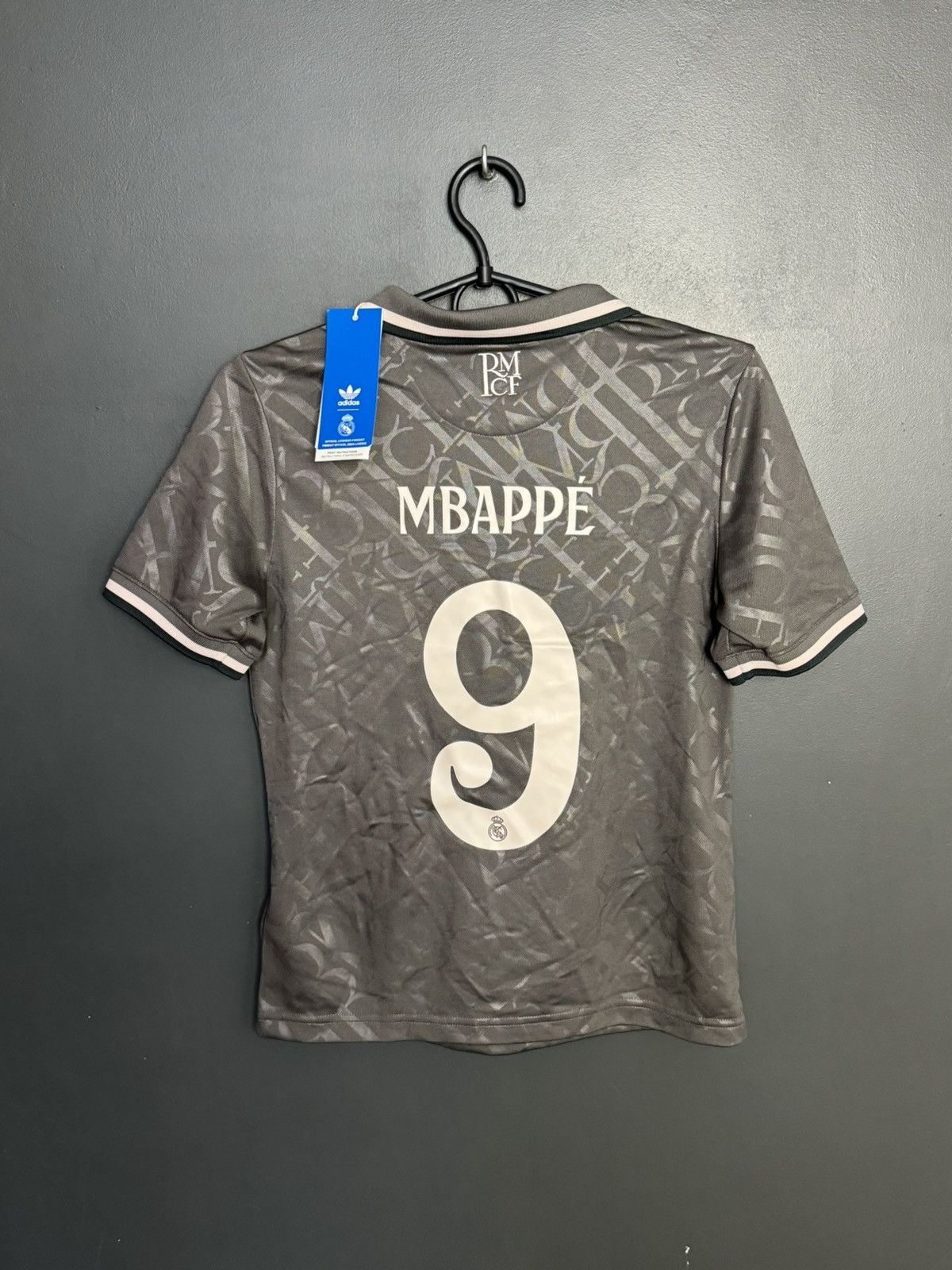 Adidas KIDS New Real Madrid 24/25 Third Mbappe Football Jersey Size US XS / EU 42 / 0 - 1 Thumbnail