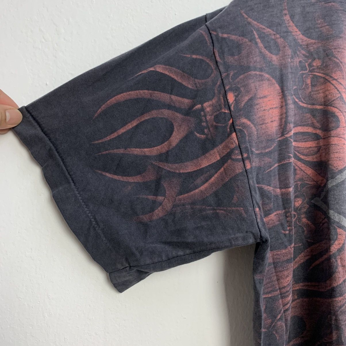 Japanese Brand Crazy Distressed Skull & Flame Tee True Vintage Style Size US L / EU 52-54 / 3 - 7 Thumbnail