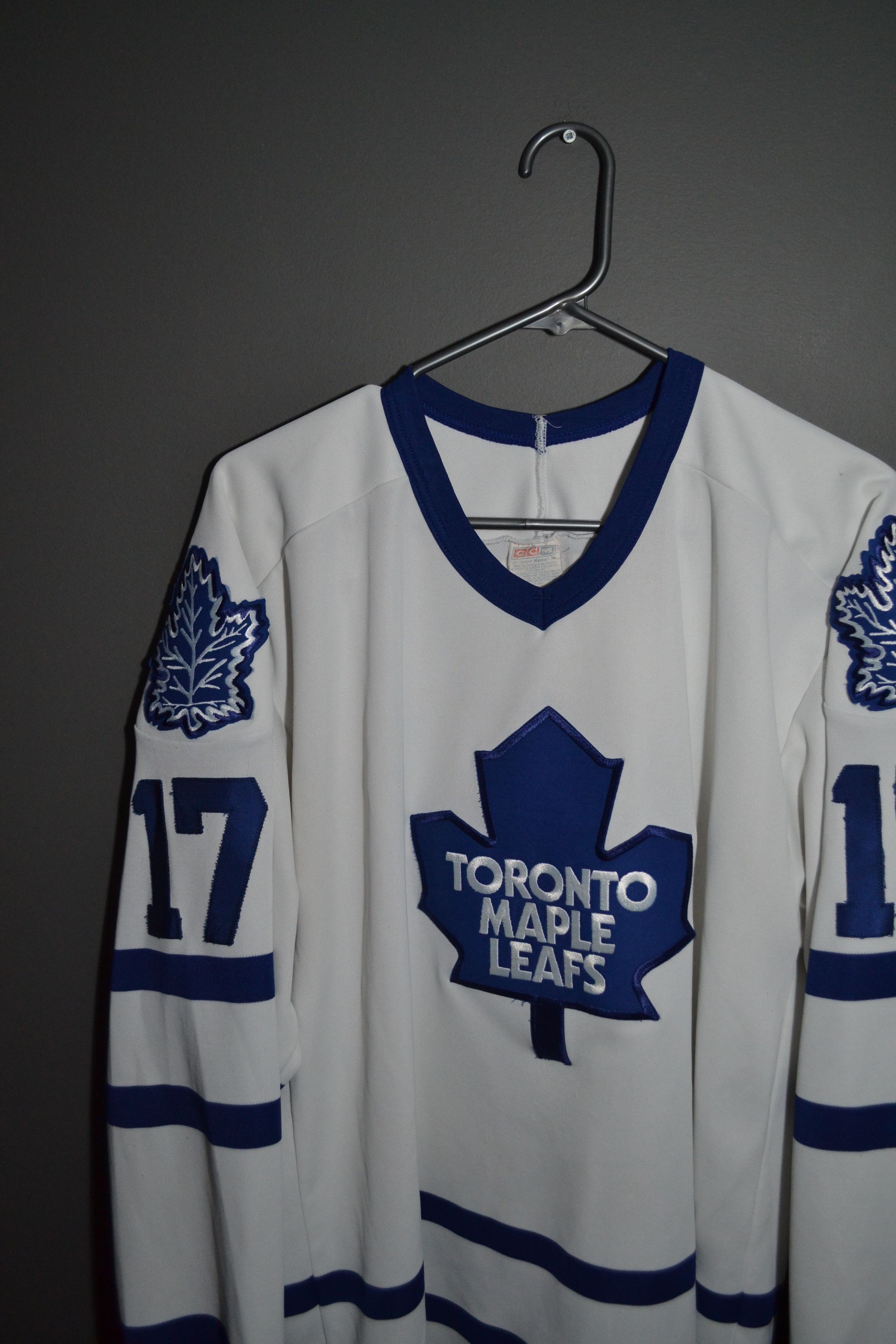 Ccm × Vintage Vintage CCM Wendel Clark Toronto Maple Leafs Hockey Jersey Size US L / EU 52-54 / 3 - 2 Thumbnail