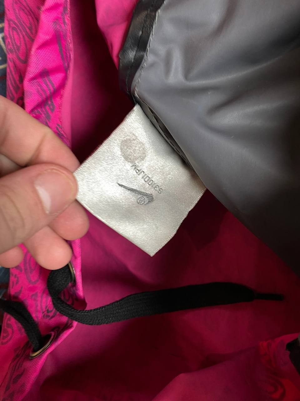 Nike Backpacks Vintage Nike big logo pink streetwear Y2K Size ONE SIZE - 2 Thumbnail