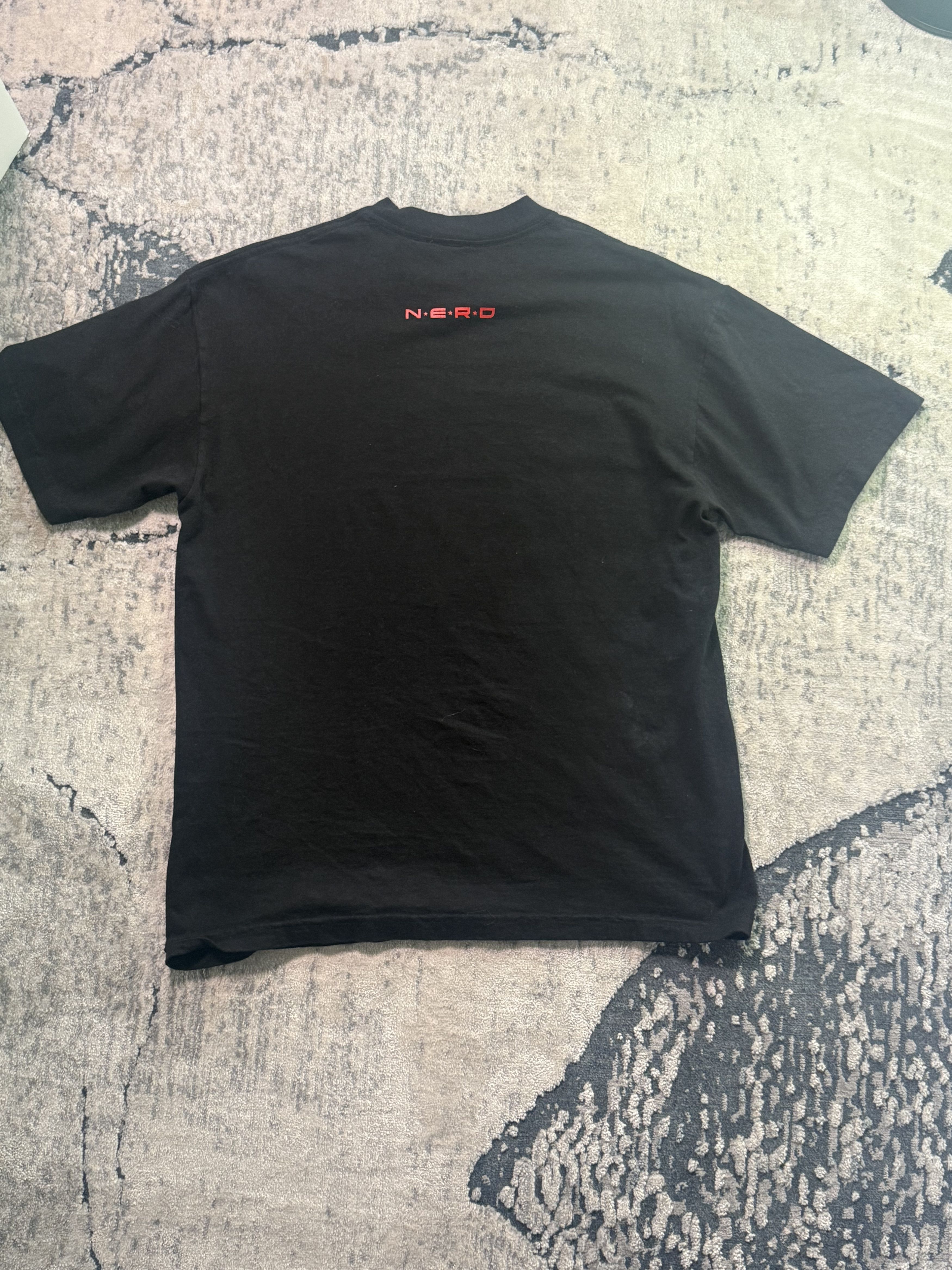 Pharrell Vintage N.E.R.D Pharrell Red Dog Fly Or Die Tee Size US M / EU 48-50 / 2 - 2 Thumbnail