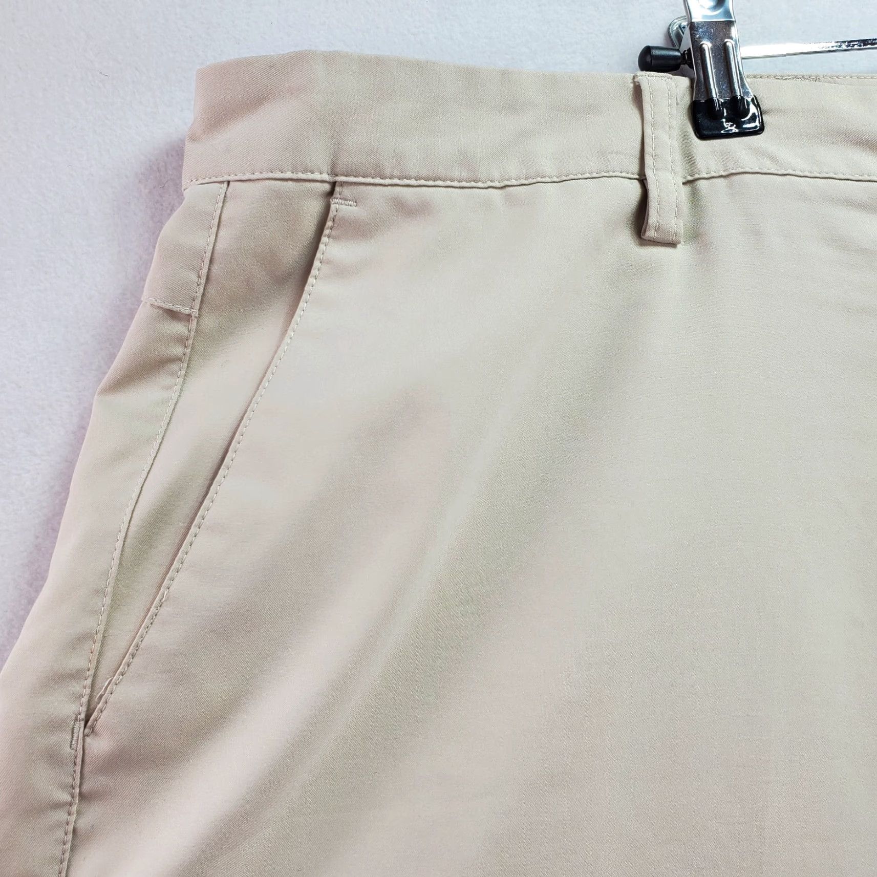 Adidas Adidas Golf Shorts Men 40 Ivory 100% Polyester Pockets Classic Fit Active Casual Size US 40 / EU 56 - 5 Thumbnail