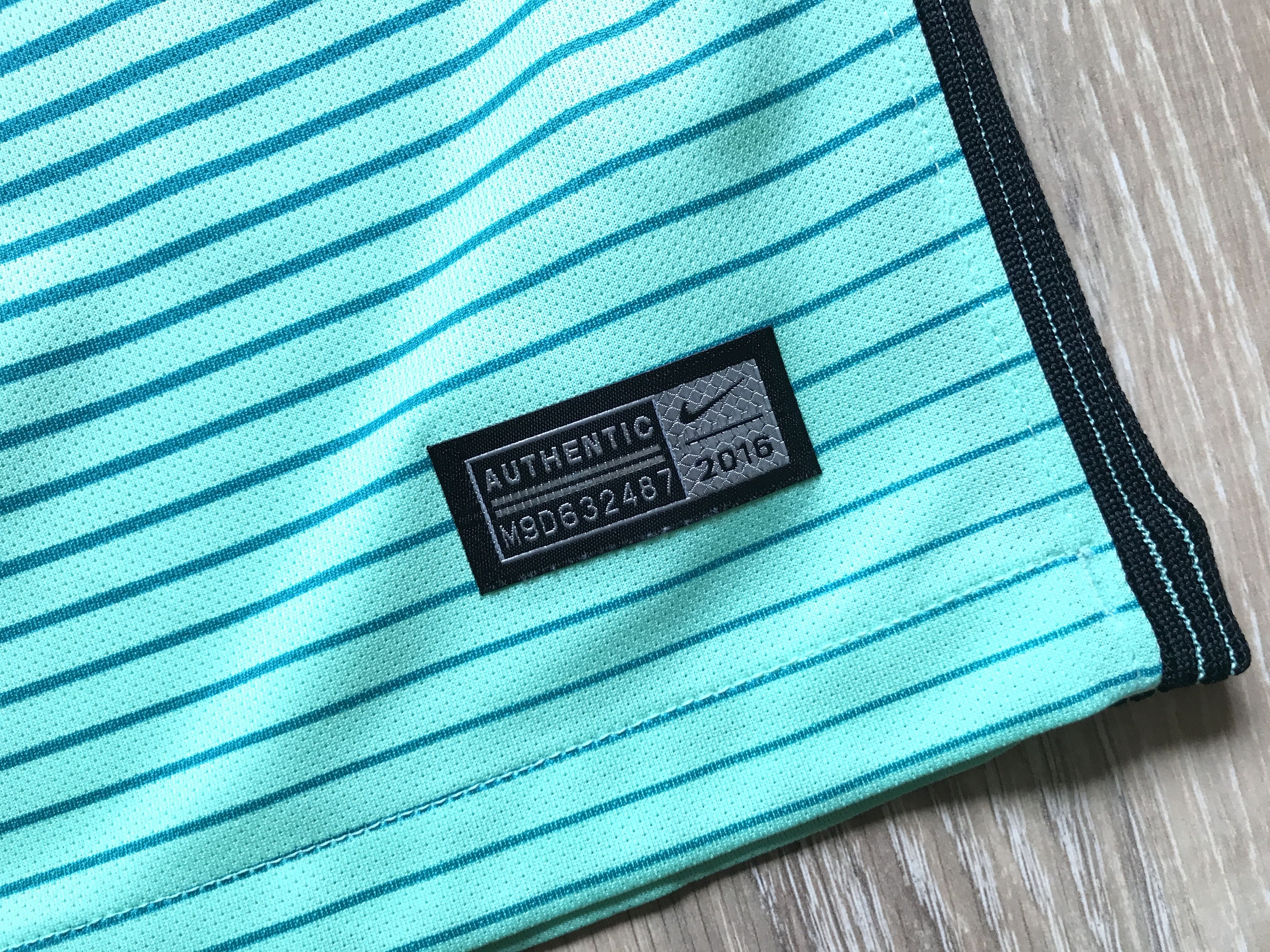 Nike × Vintage Nike Barcelona Third Shirt 2016-2017 Size US S / EU 44-46 / 1 - 7 Thumbnail