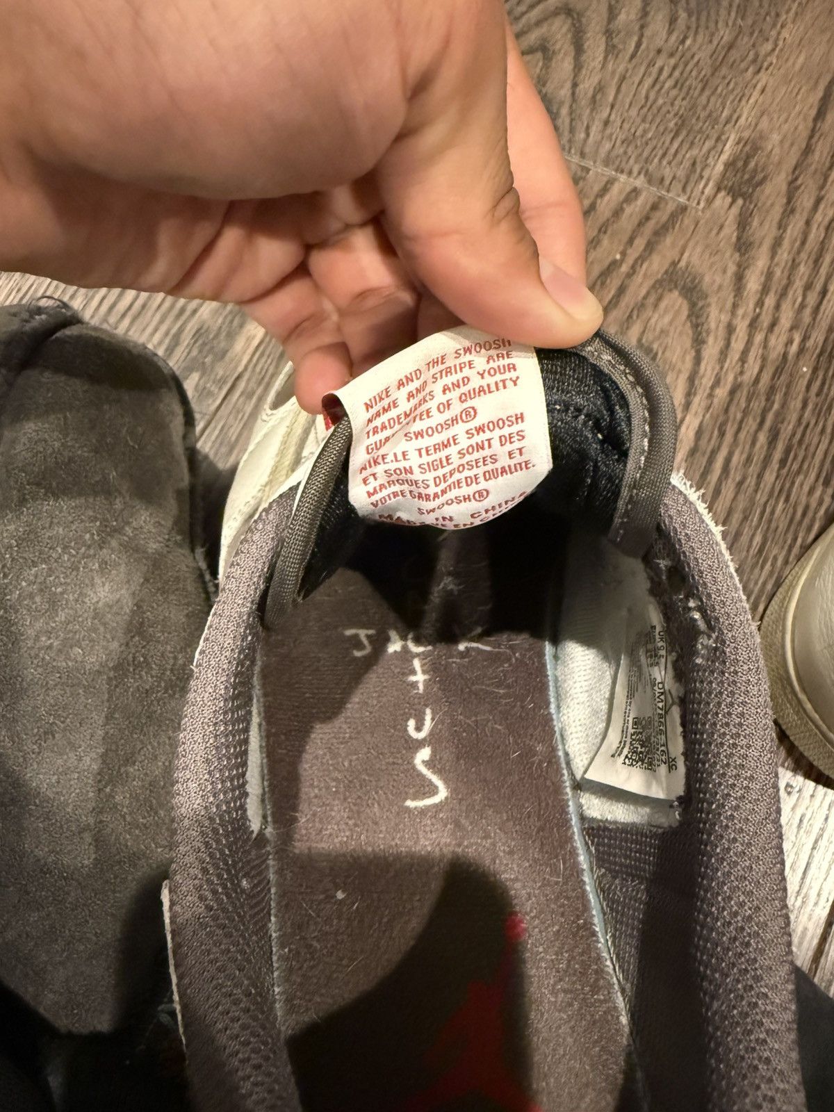 Jordan Brand × Travis Scott Travis Scott Jordan 1 low Reverse Mocha Size US 10.5 / EU 43-44 - 10 Thumbnail
