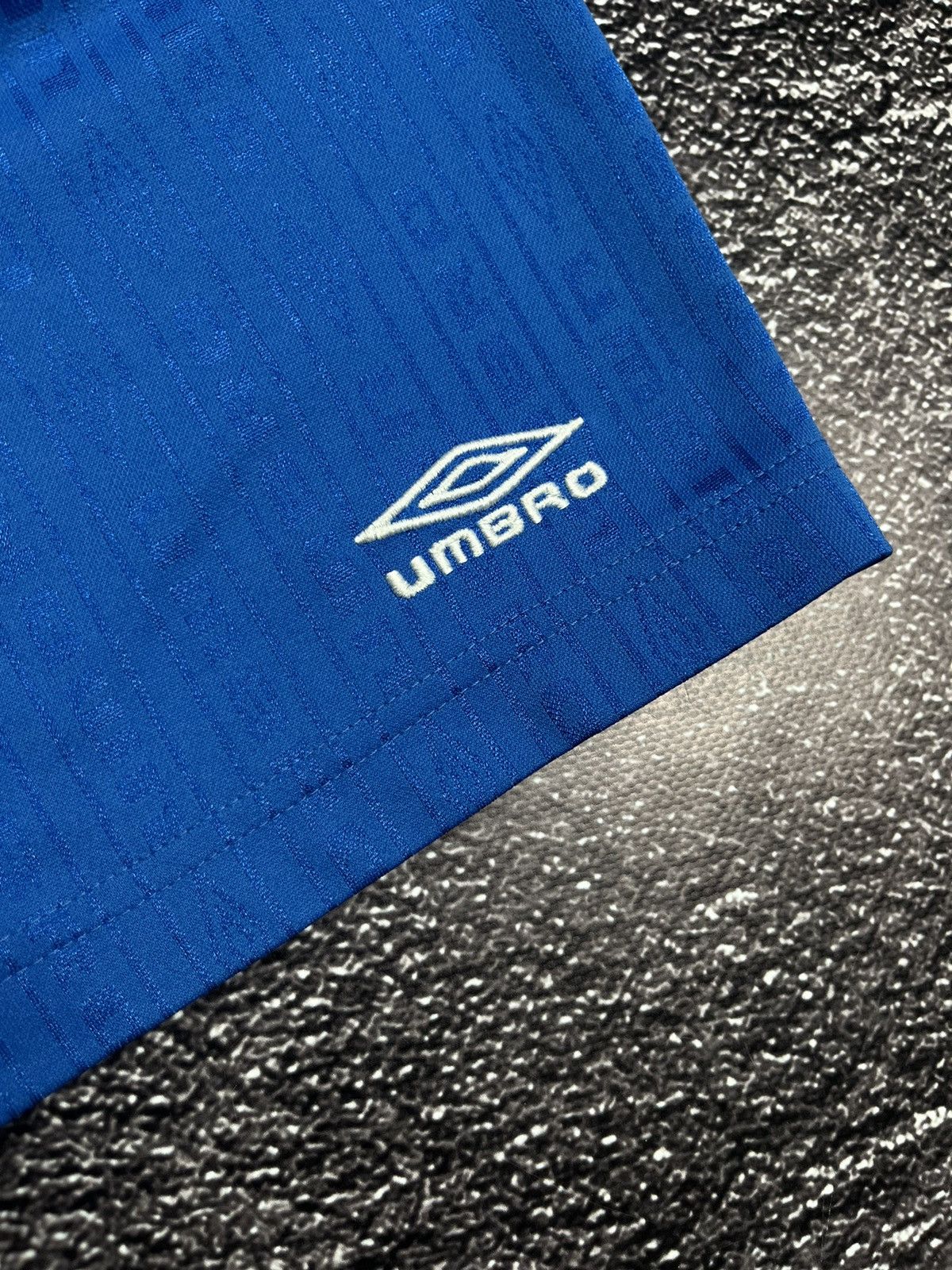 Umbro Vintage Umbro Mens Shorts Monogram Blue Dri Fit Y2K Size US 32 / EU 48 - 4 Thumbnail