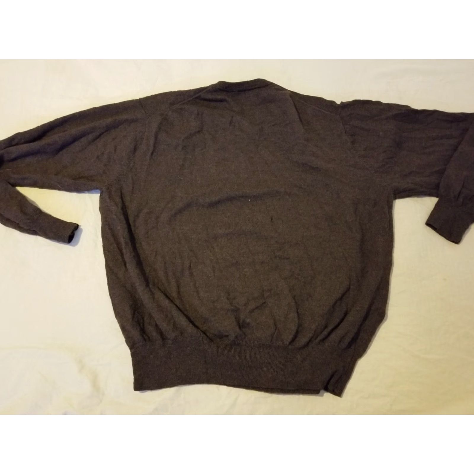 Peter Millar VINTAGE? No — Mens Peter Millar Wool Sweater Brown V-Neck Daniel Island Shirt Mens L Brown Wool Pullover Golf Fall Winter Spring Regular Knit Logo Size US L / EU 52-54 / 3 - 7 Thumbnail