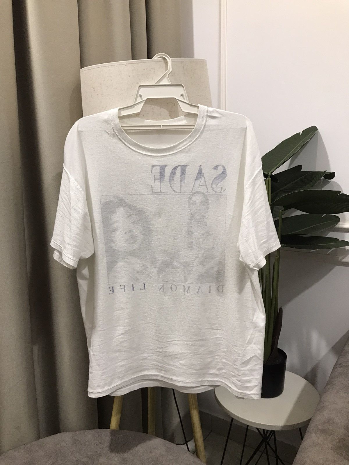 Band Tees × Hanes SADE….DIAMON LIFE Size US XL / EU 56 / 4 - 5 Thumbnail