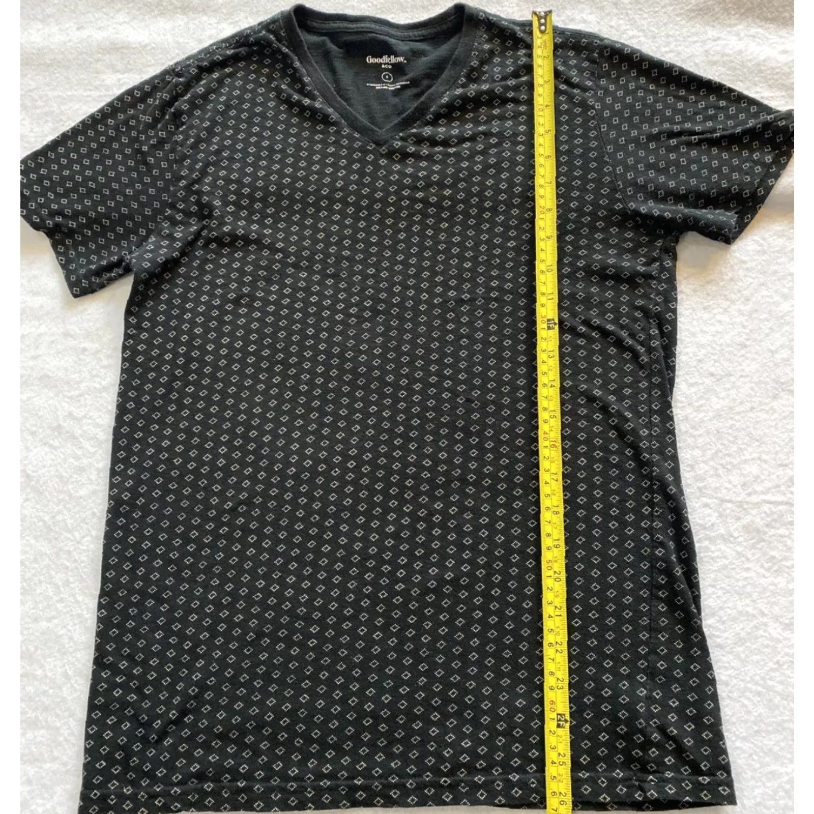 CO Goodfellow & Co T-Shirt Men Short Sleeve V-Neck S Black Regular Fit – 60% Cotton 40% Polyester Size US S / EU 44-46 / 1 - 6 Thumbnail